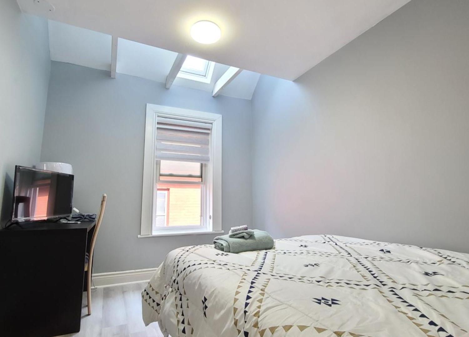 Downtown Spacious *