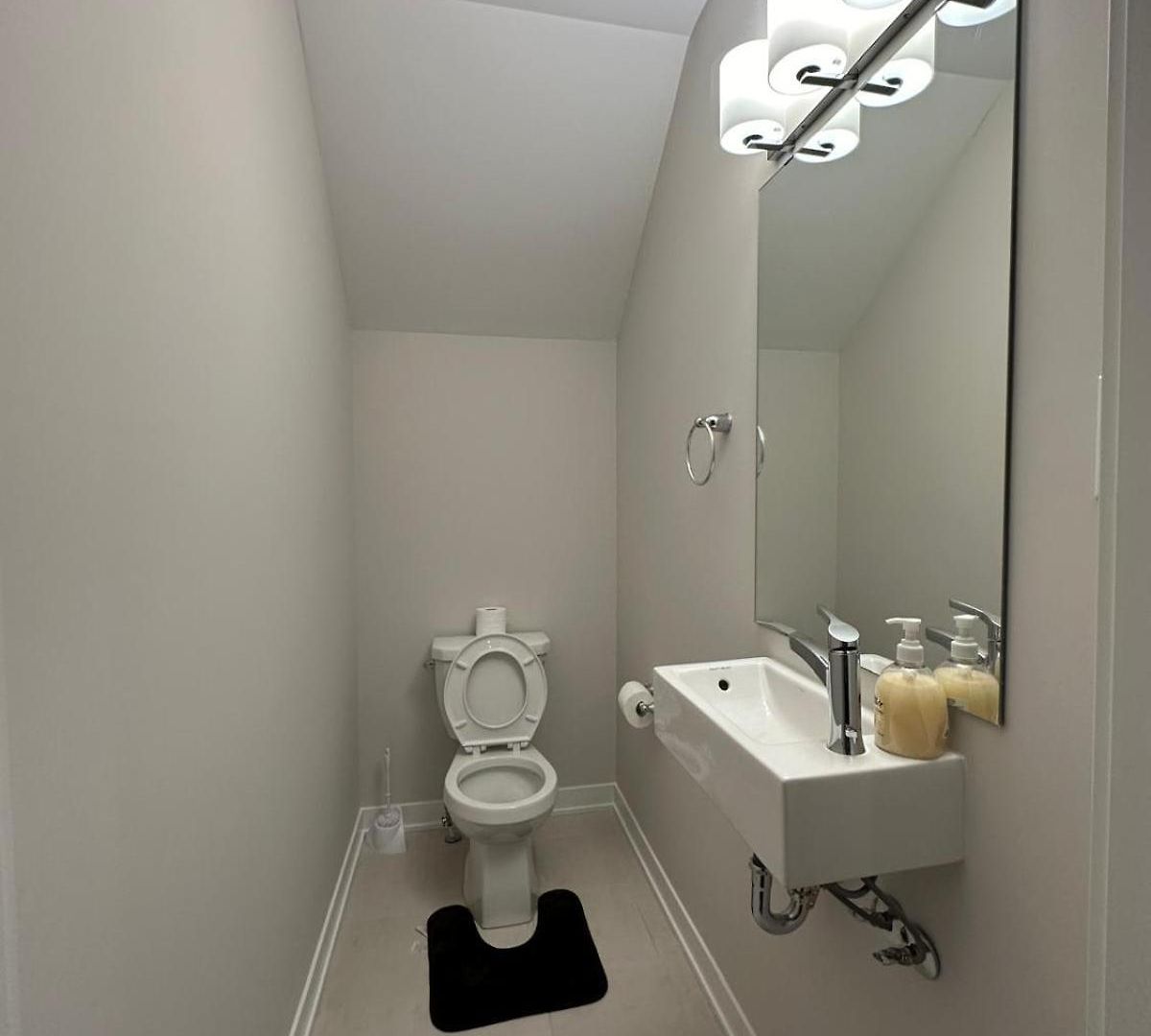 Apartment House Of Peace - Includes Wi-fi, Netflix Ottawa