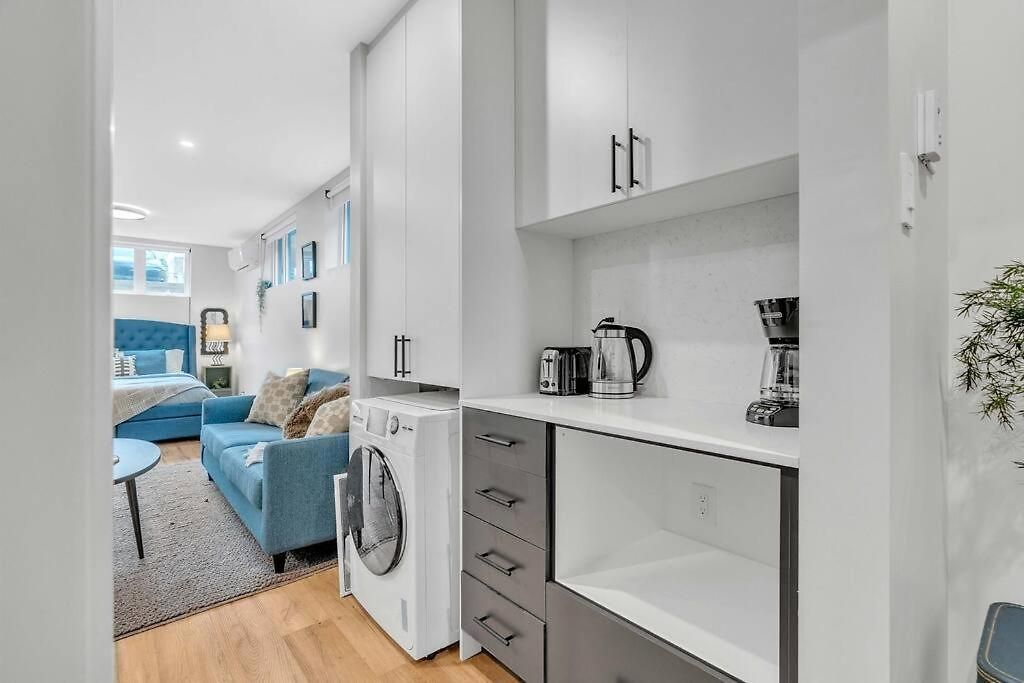 Apartment Capital West *