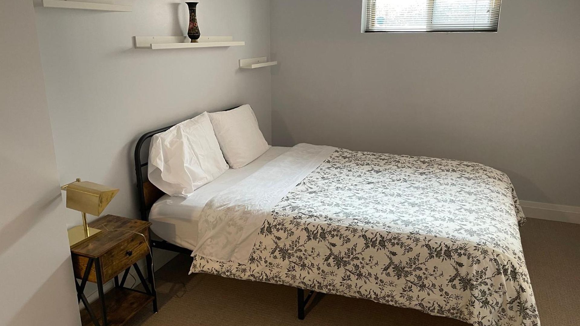 Beautiful Room,23