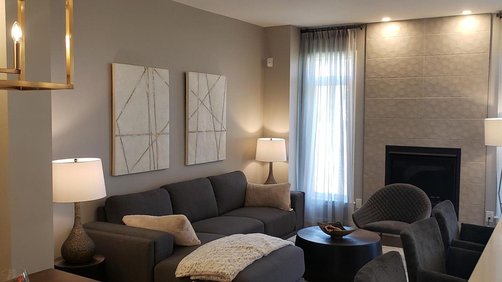 Lovely Townhouse For Short-term Homestay *