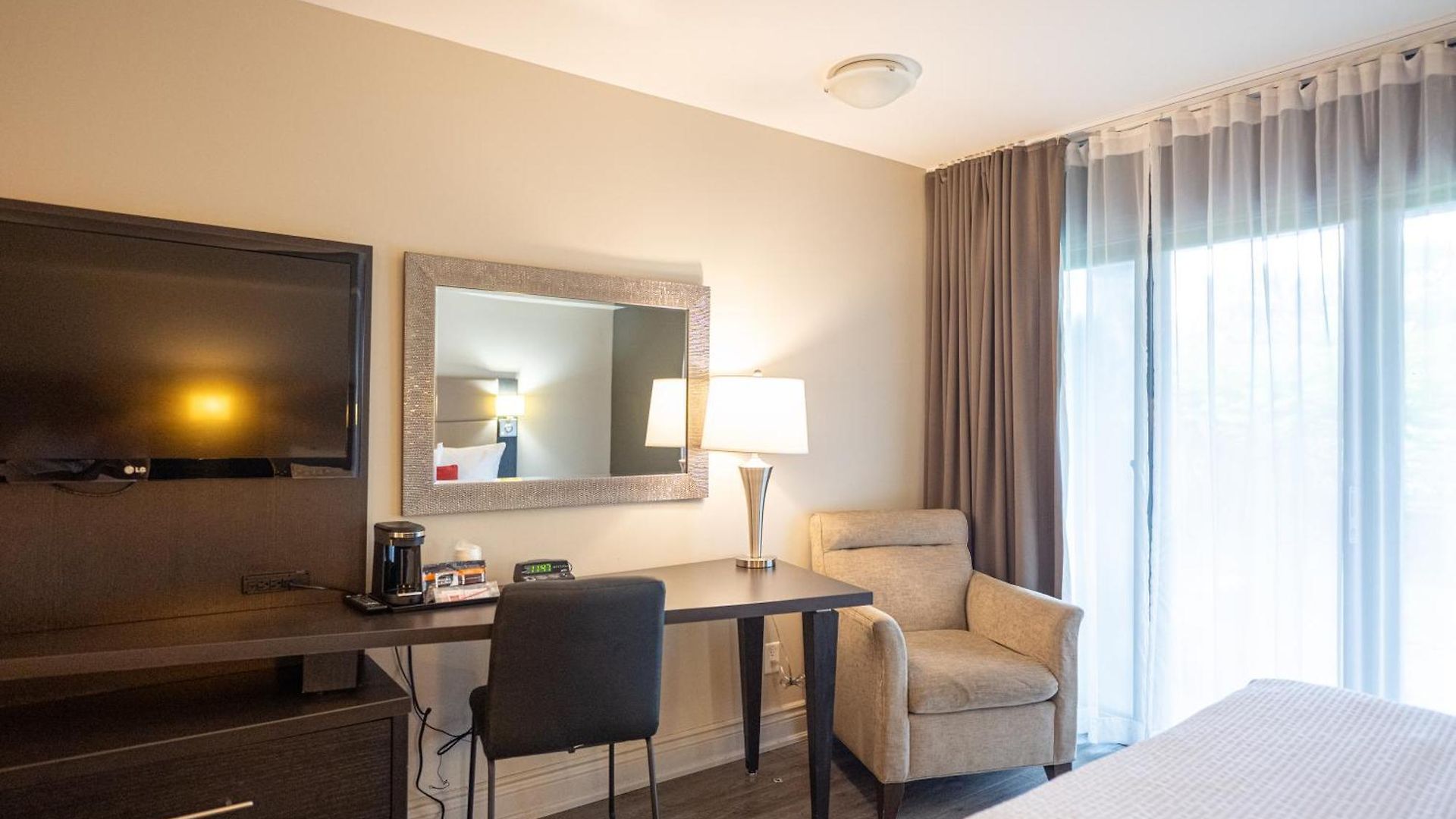 Ramada By Wyndham On The Rideau Ottawa