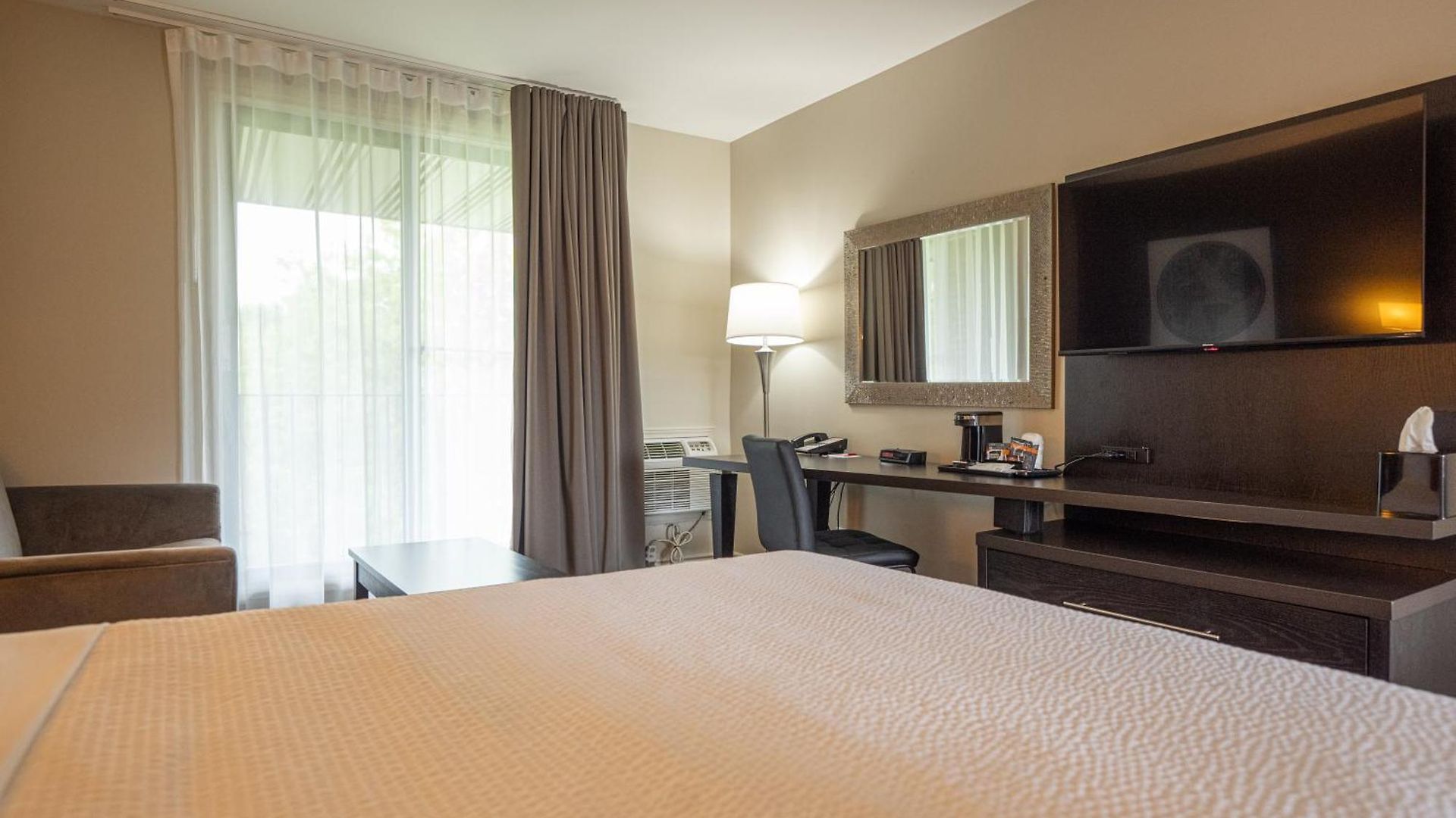 Ramada By Wyndham On The Rideau Ottawa