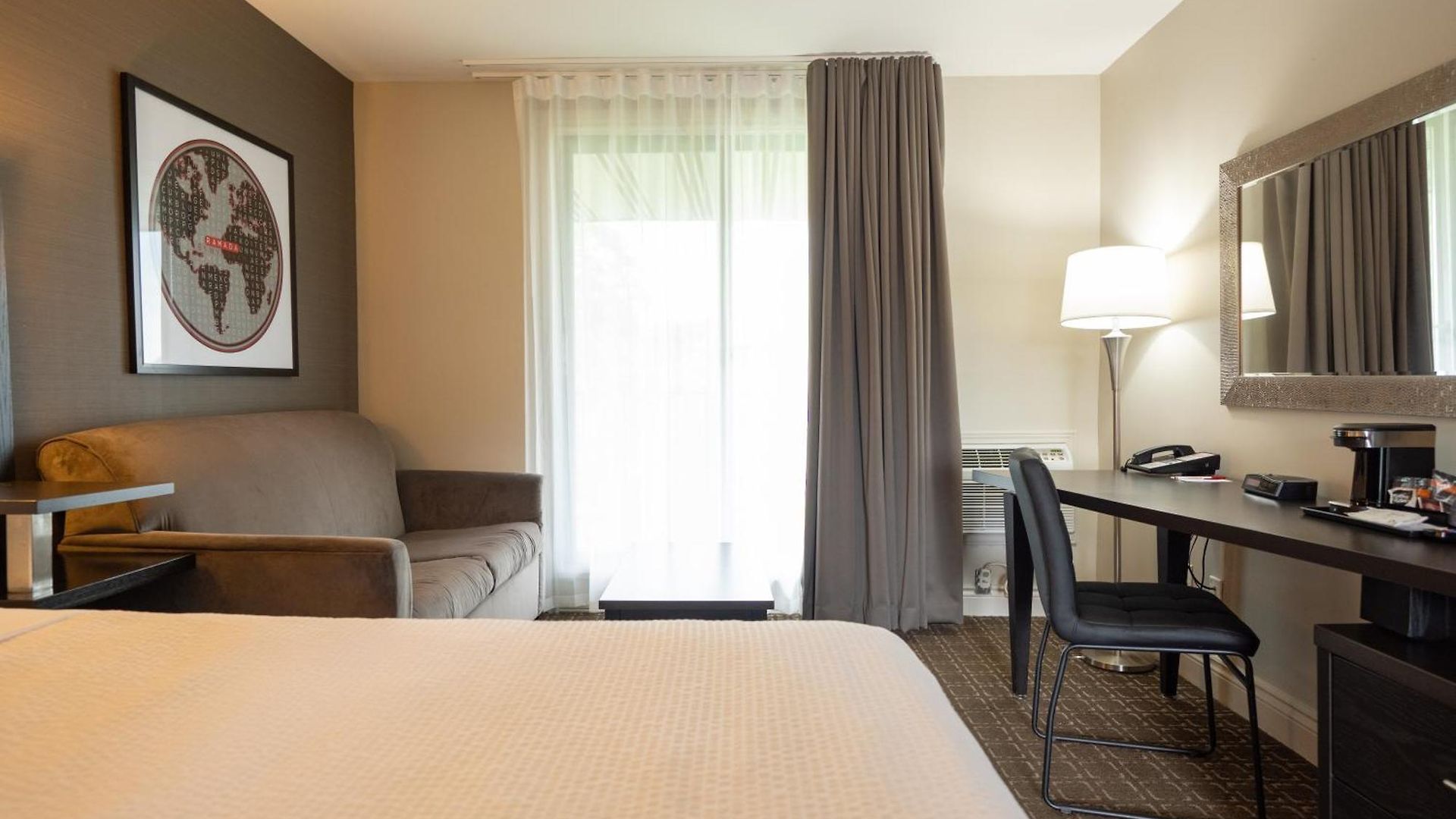 Hotel Ramada By Wyndham On The Rideau