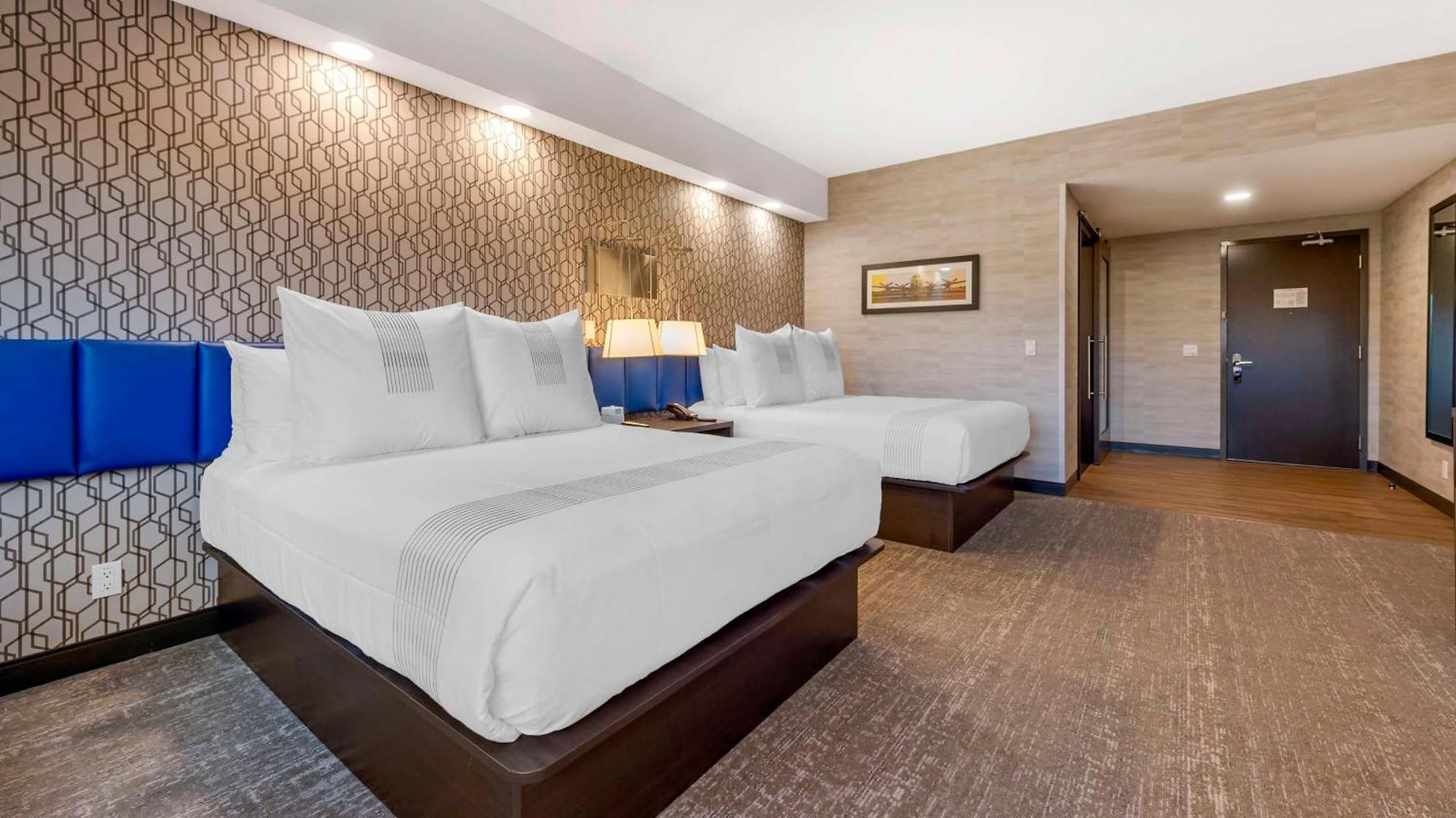 Hotel Glo Western Kanata West