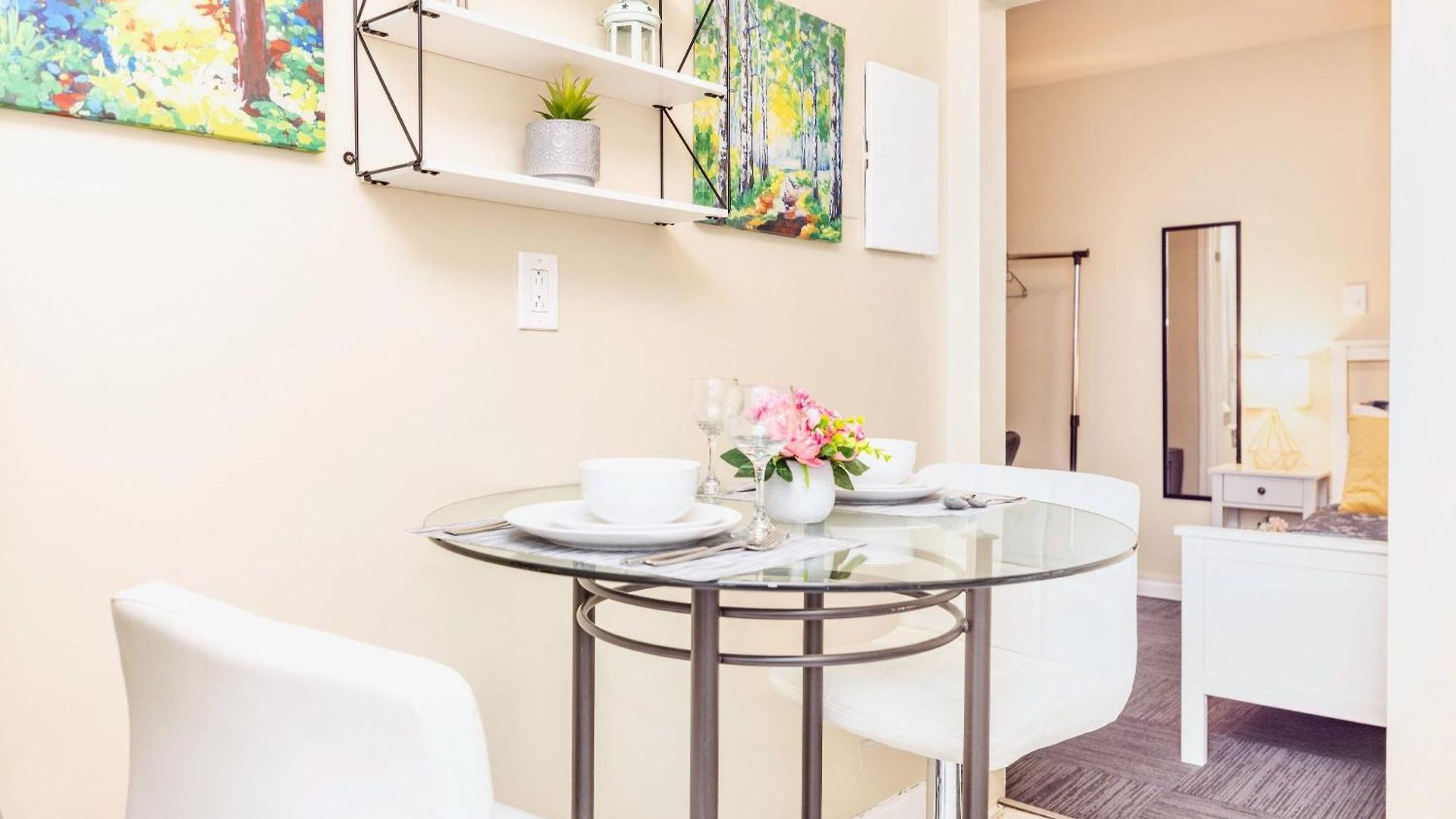 1br In Chinatown - Pet-friendly Apartment Ottawa