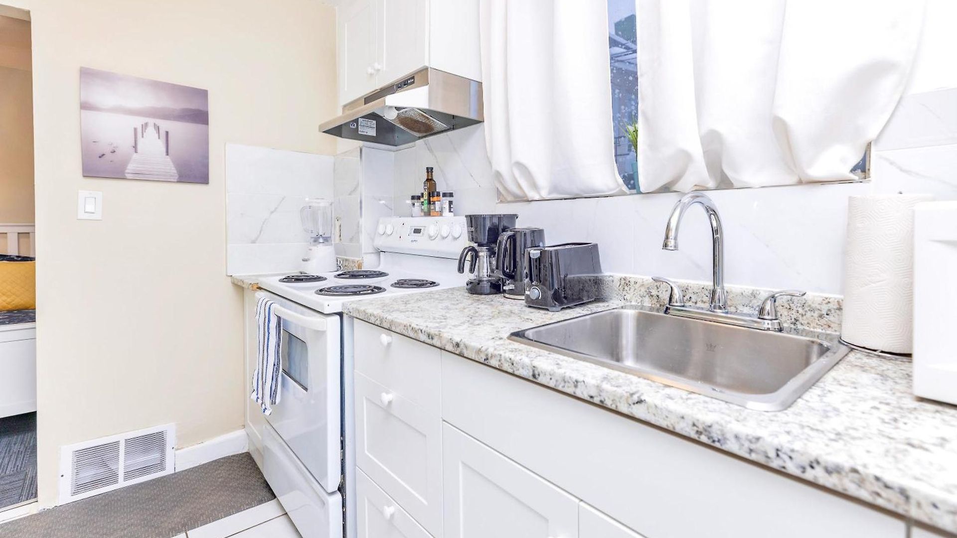 1br In Chinatown - Pet-friendly Ottawa