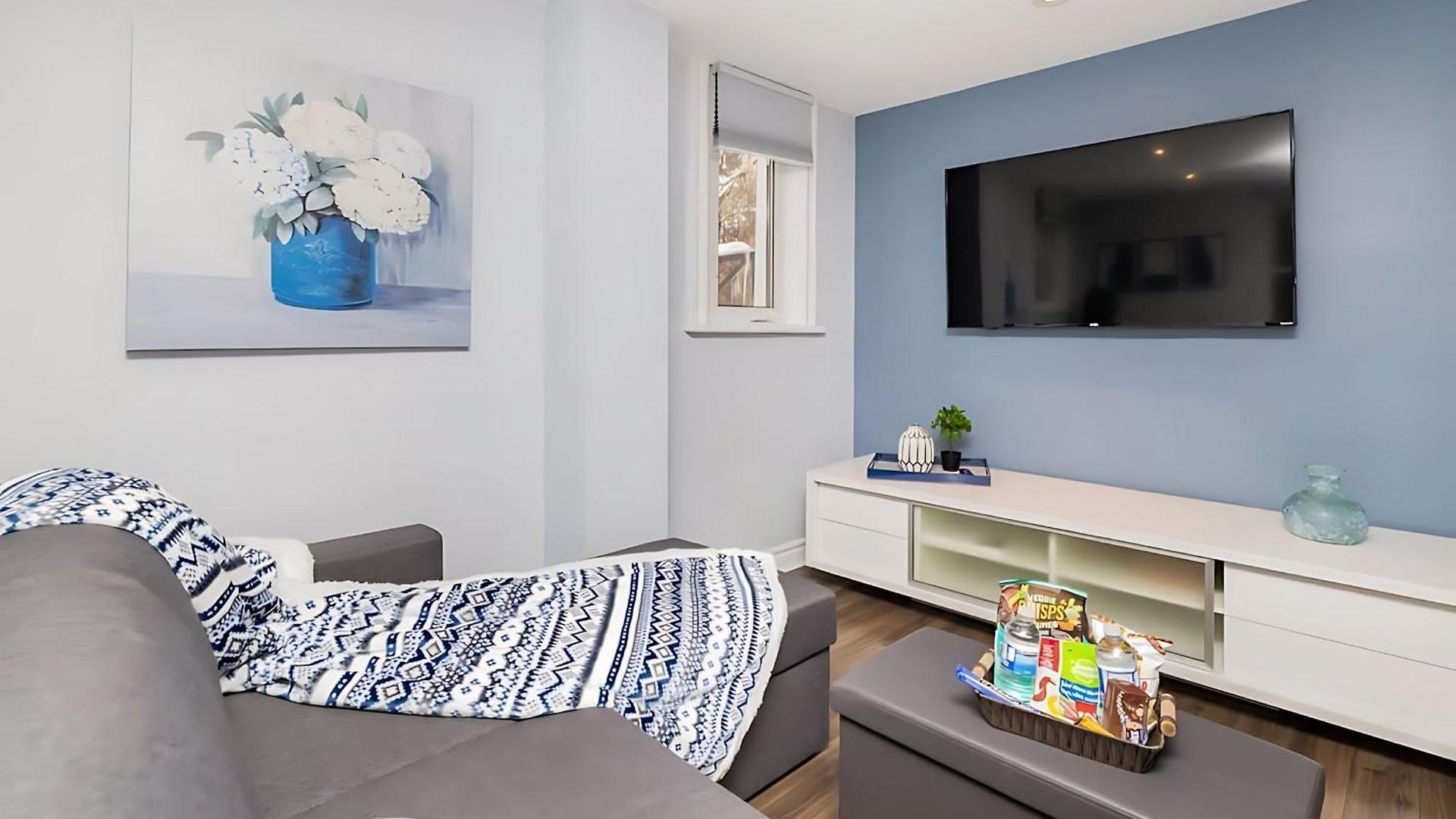 Pet Friendly - 1br Newly Renovated *