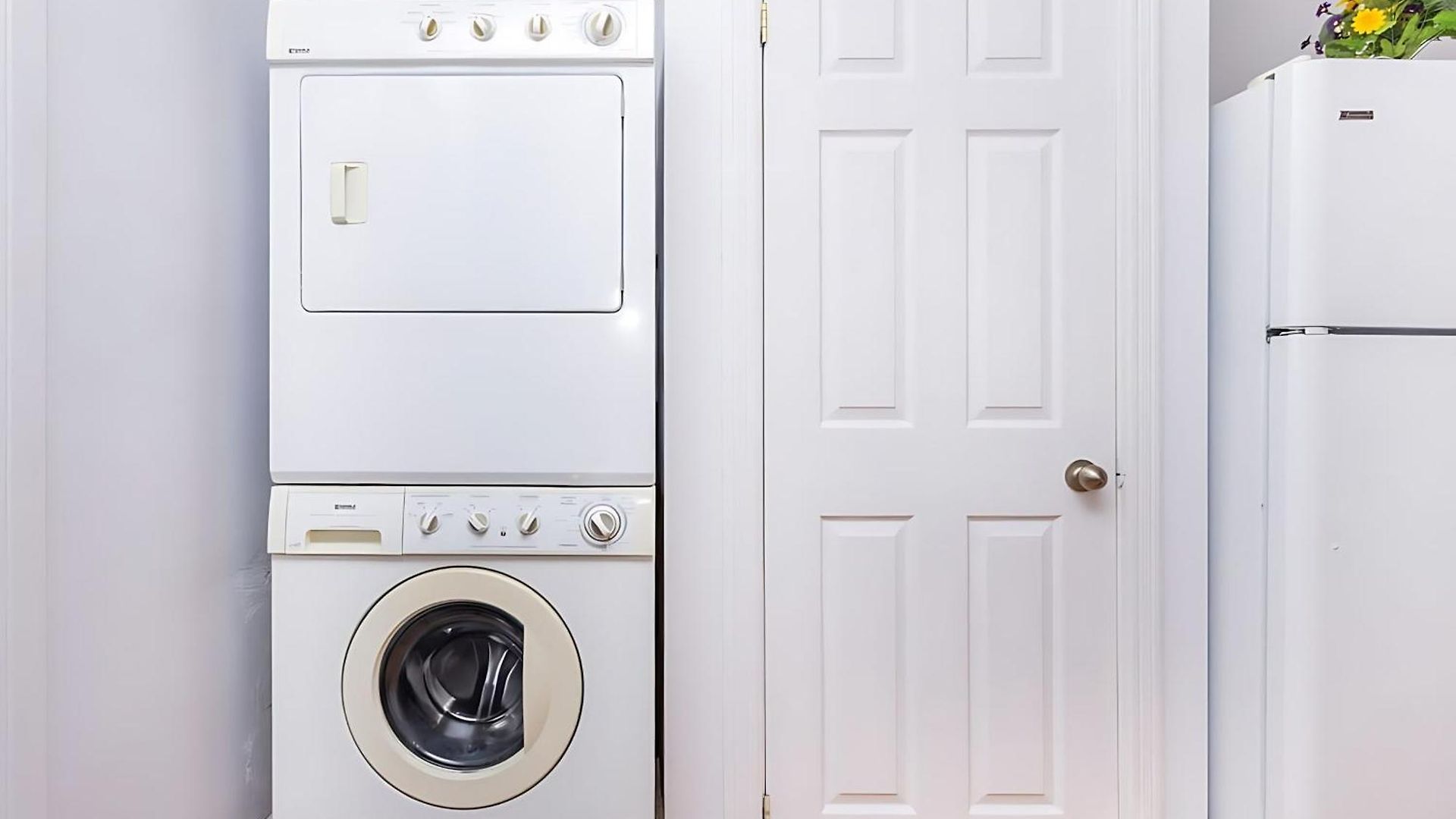 Pet-friendly - Steps To Rideau Centre Apartment Ottawa