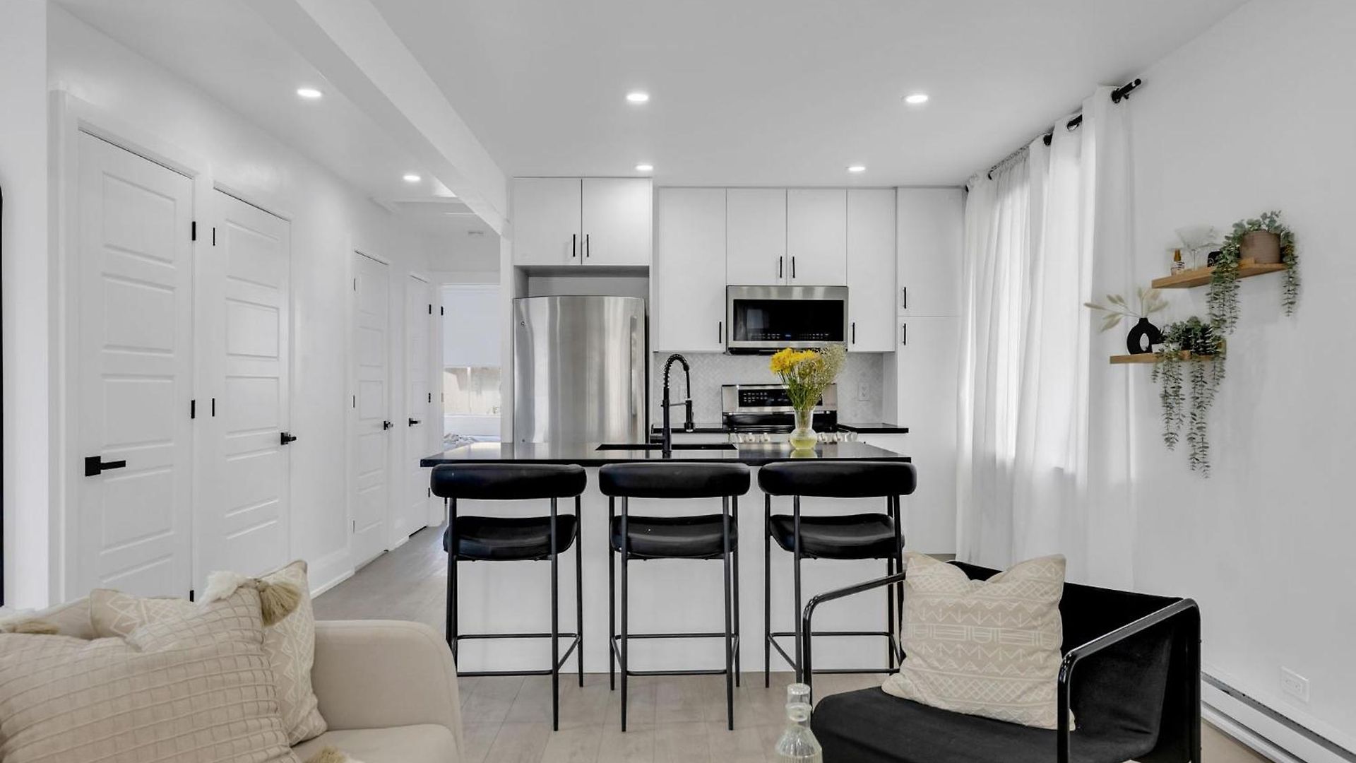 Apartment Modern 2br Near Downtown Free Parking Ottawa