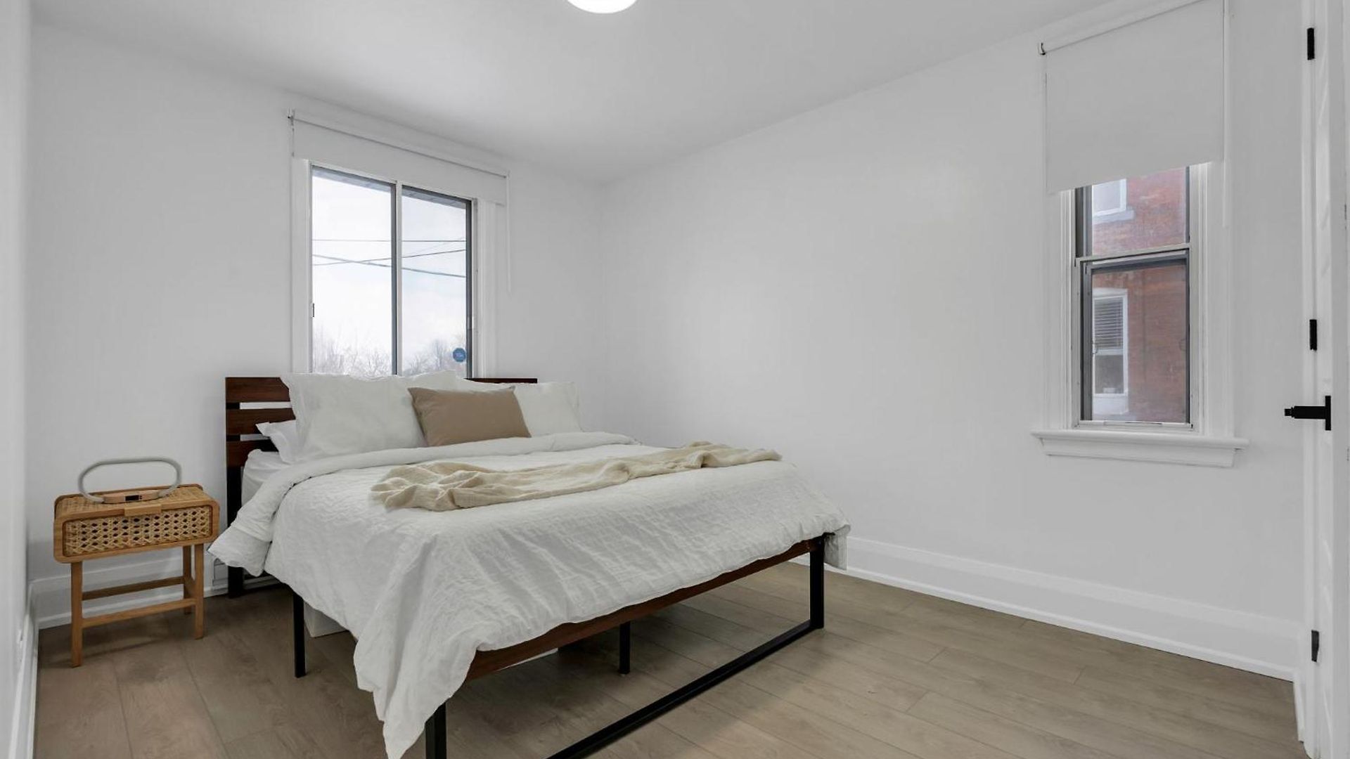 Modern 2br Near Downtown Free Parking Apartment *