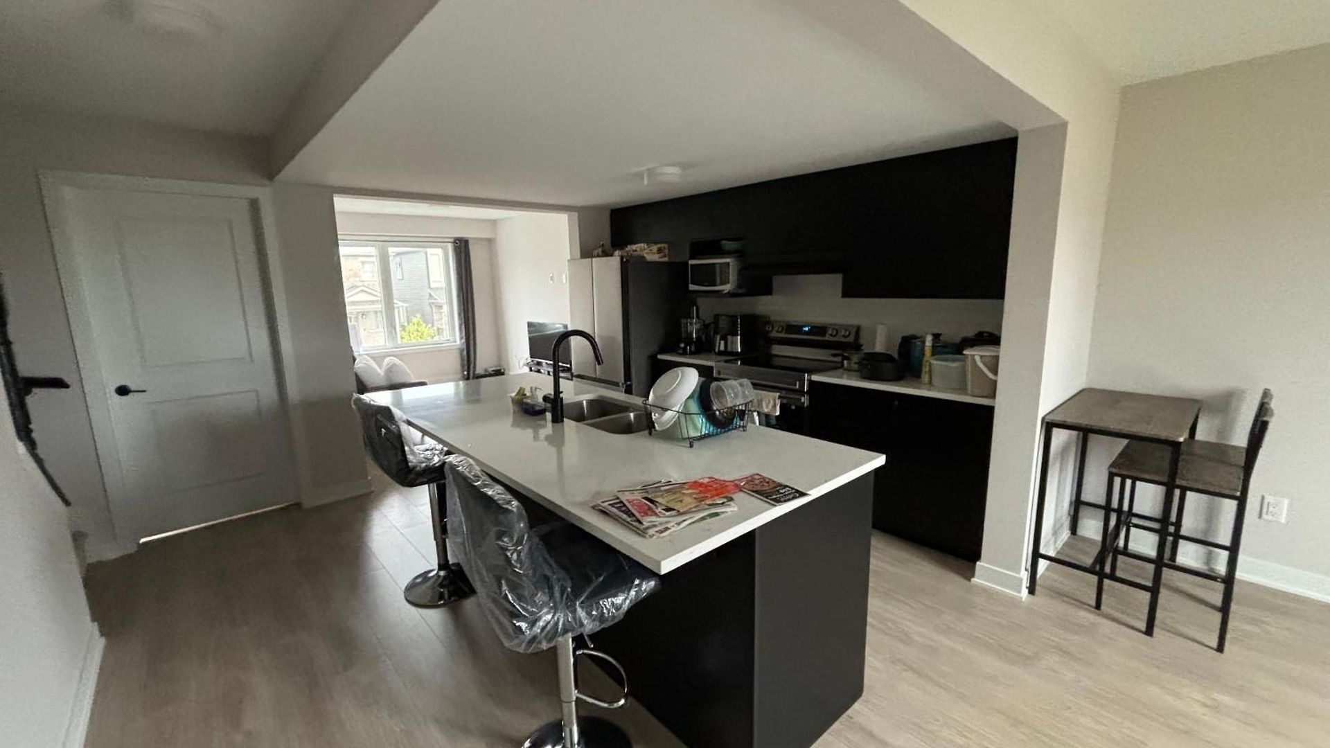 Cozy Modern In A Family Friendly Neighborhood Ottawa