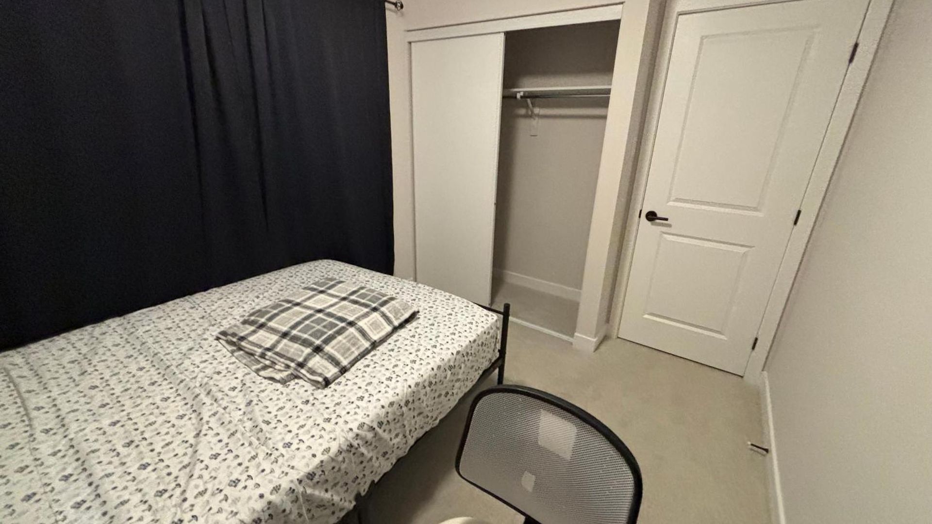 Homestay Cozy Modern In A Family Friendly Neighborhood *