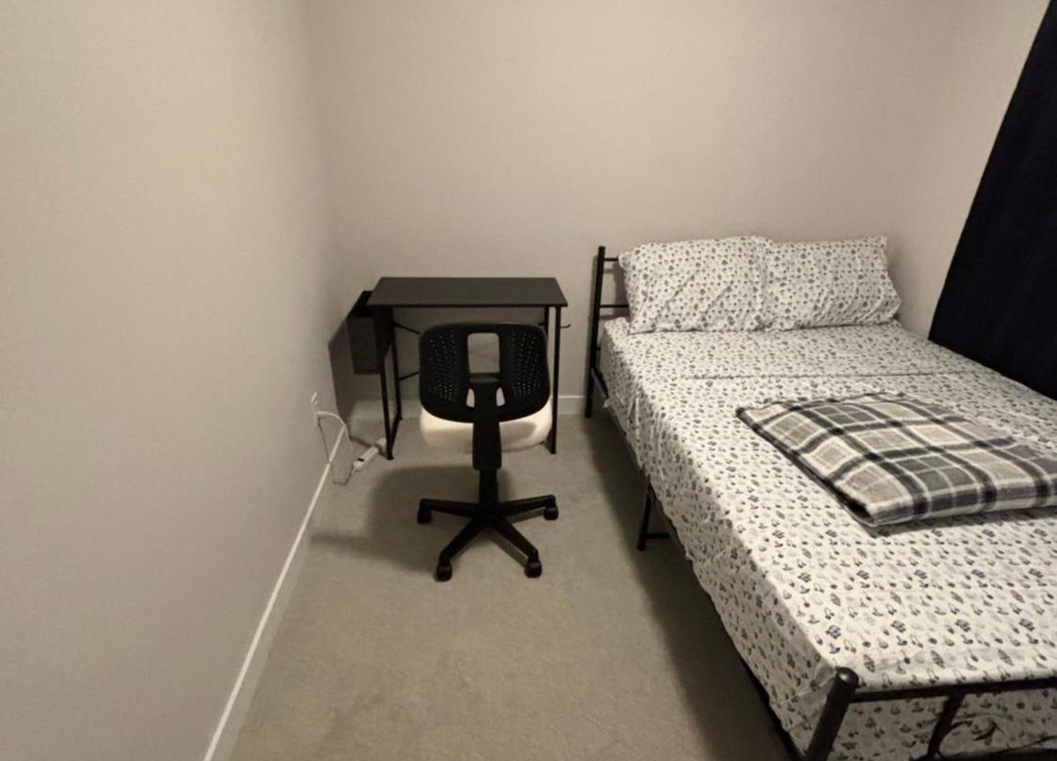 Cozy Modern In A Family Friendly Neighborhood *