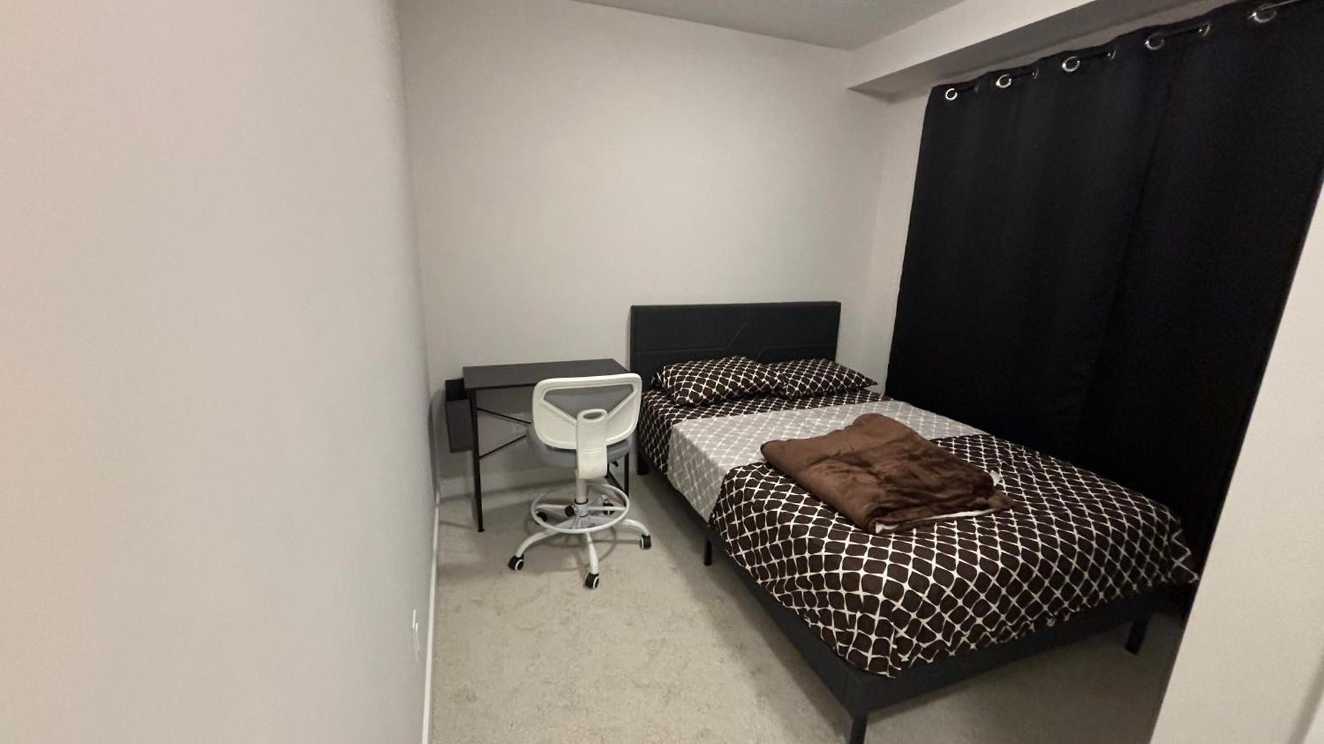 Cozy Modern In A Family Friendly Neighborhood Ottawa