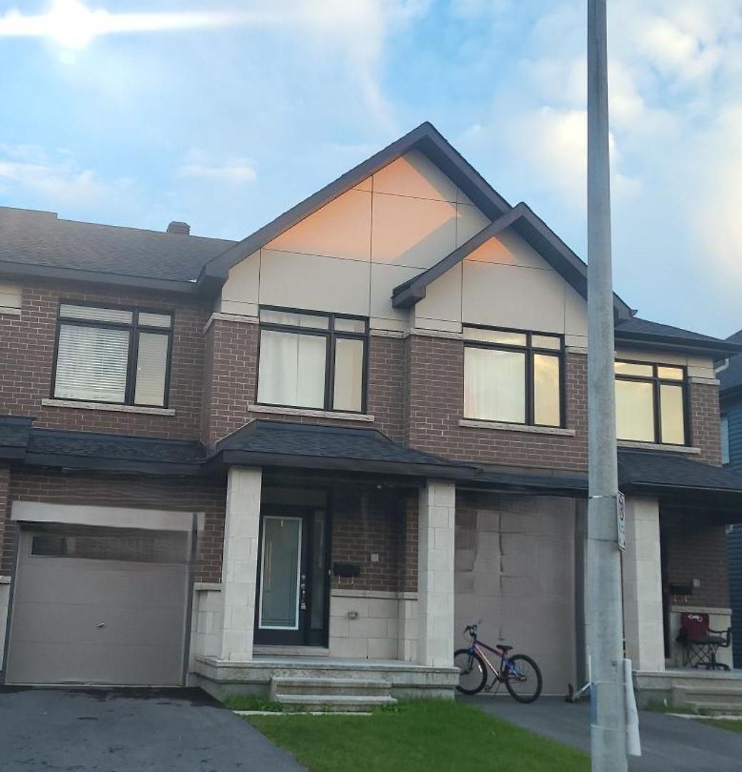 Lovely Townhouse For Short-term *