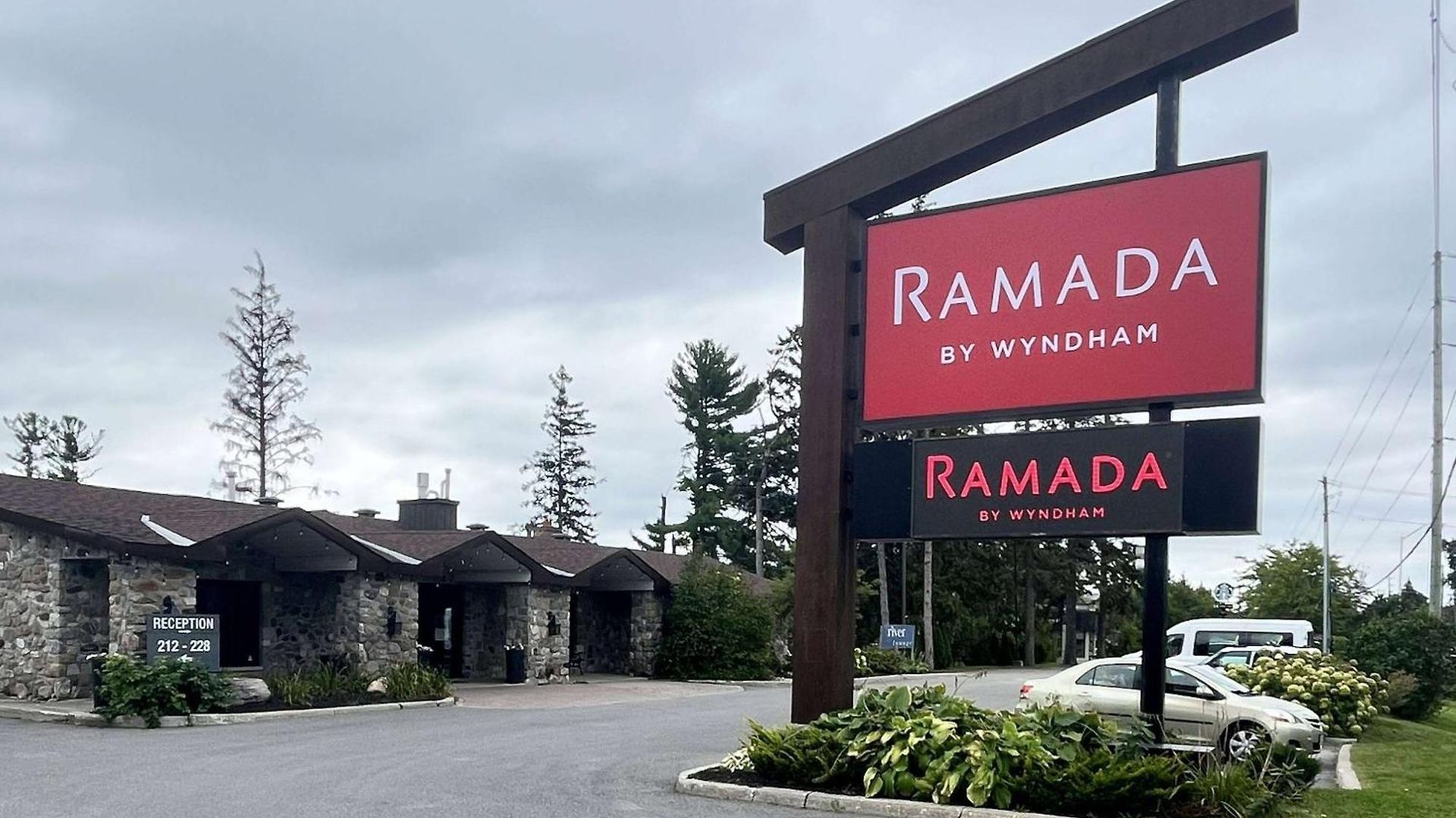 Ramada By Wyndham On The Rideau Ottawa