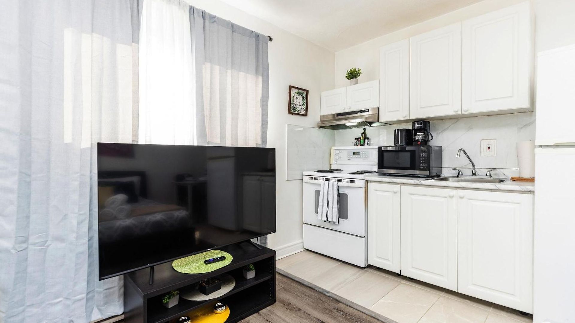 Apartment Pet Friendly Suite- In Chinatown