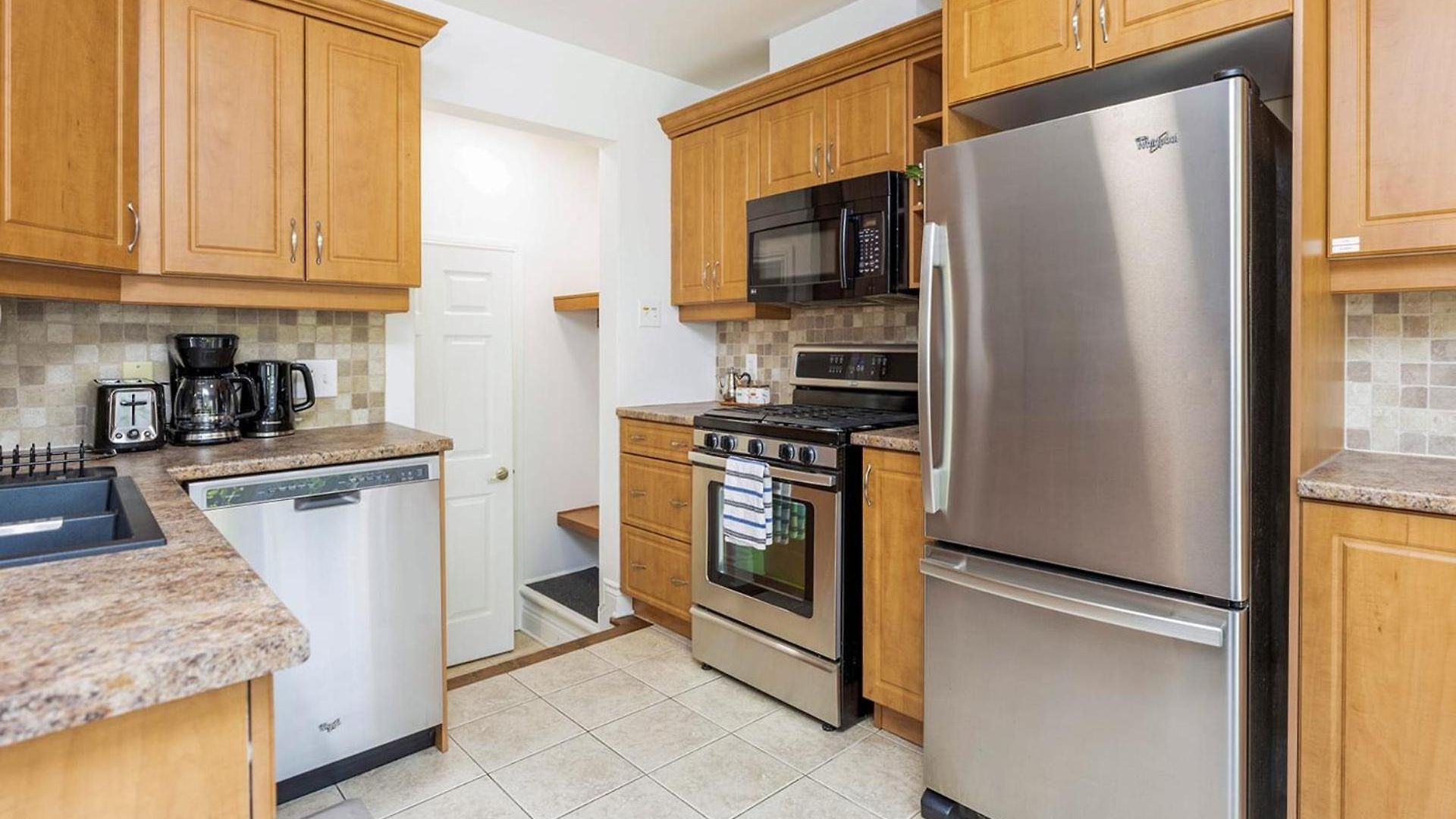 Holiday home Cozy Modern 4br With Sunny Patio Ottawa