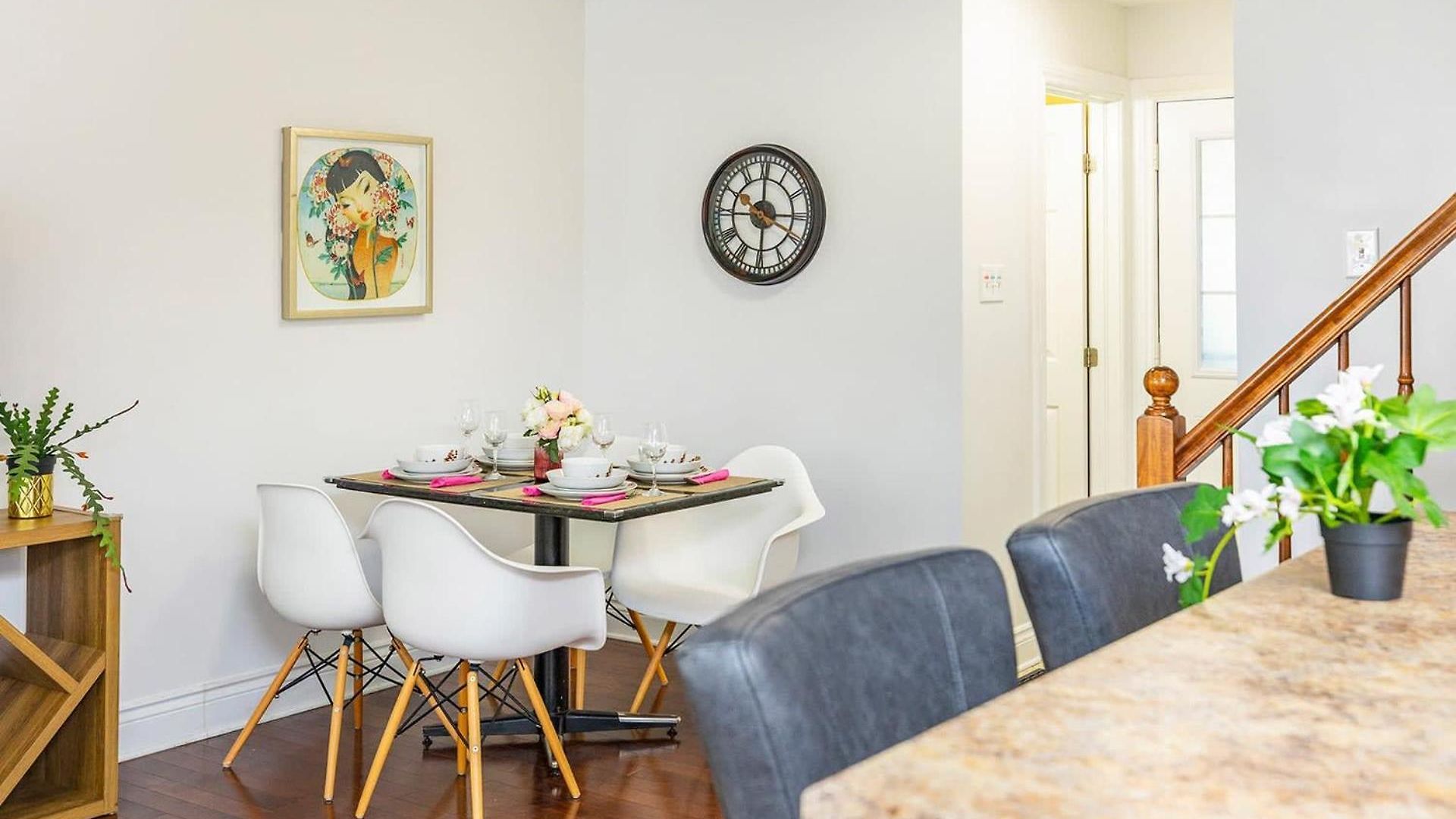 Cozy Modern 4br With Sunny Patio *