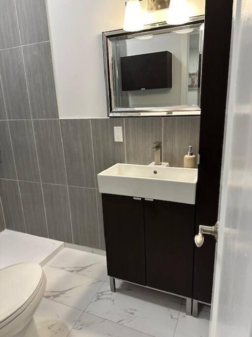 New, Private Downtown - Minimum 30 Day Apartment Ottawa