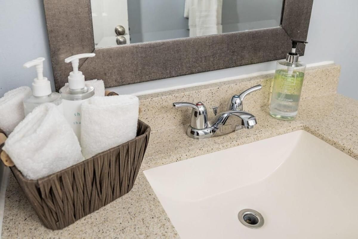 Pet-friendly - Near Chinatown & Little Italy *