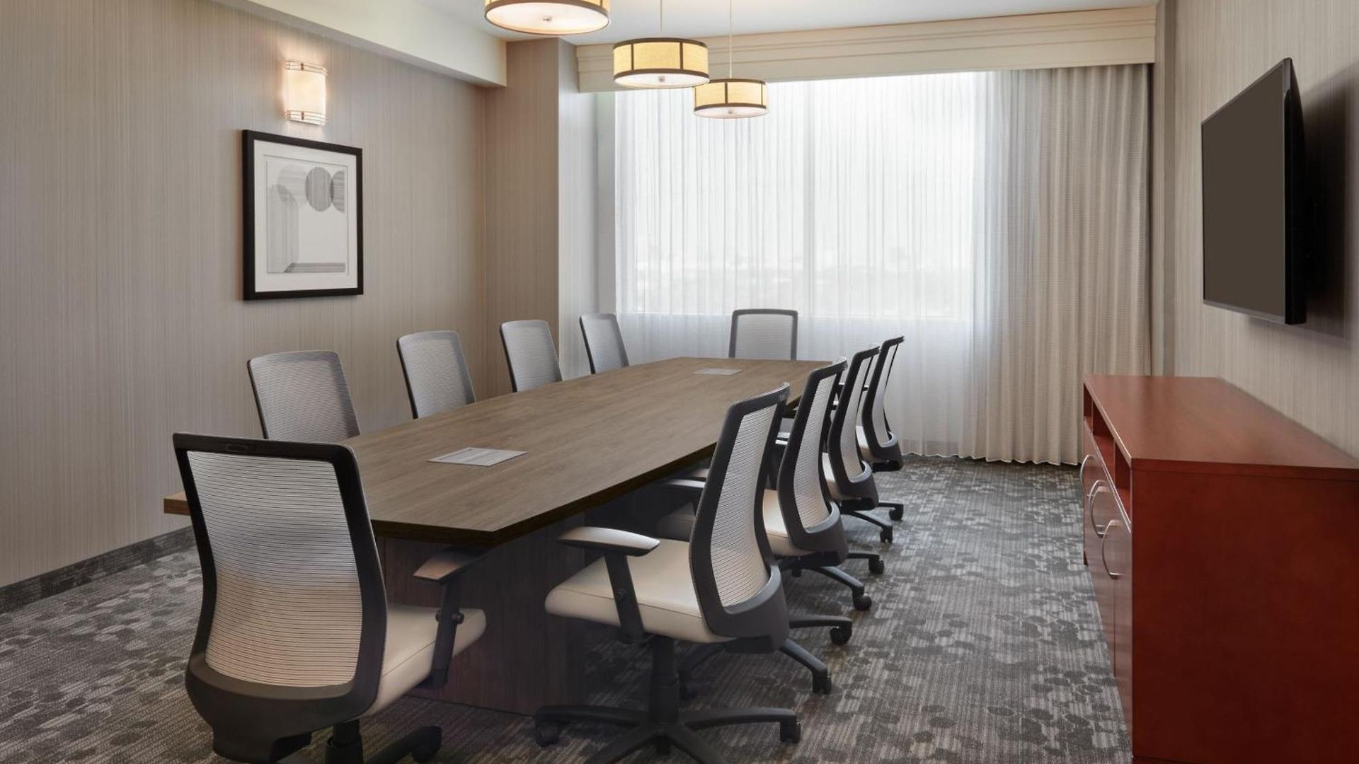 Courtyard By Marriott East Hotel 3*