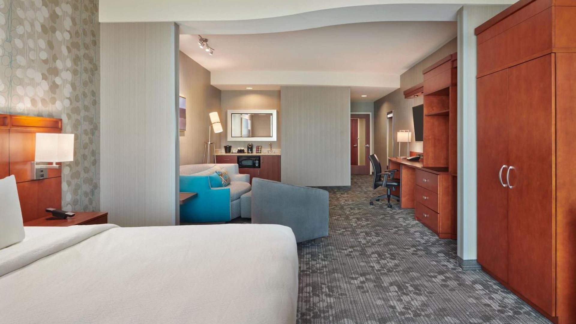 Courtyard By Marriott East Ottawa