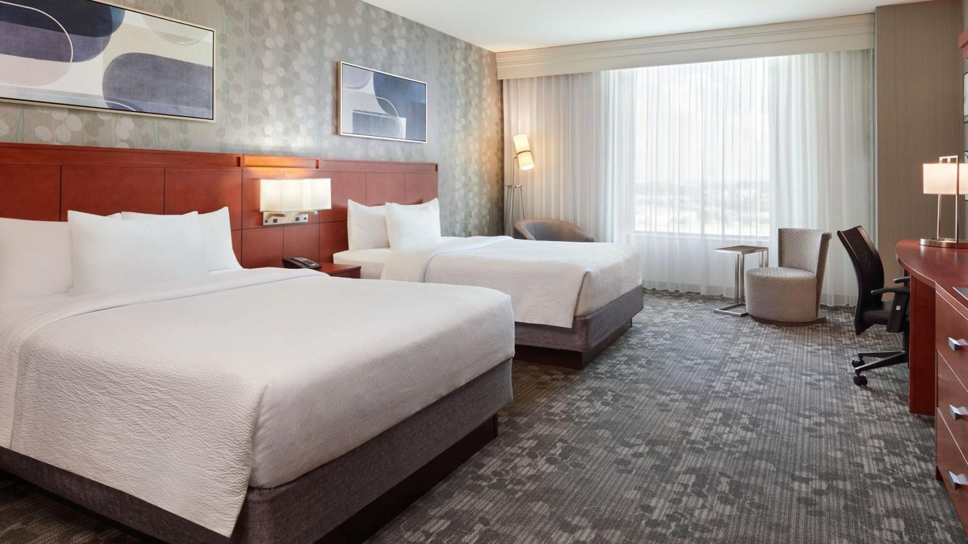 Courtyard By Marriott East Hotel Ottawa