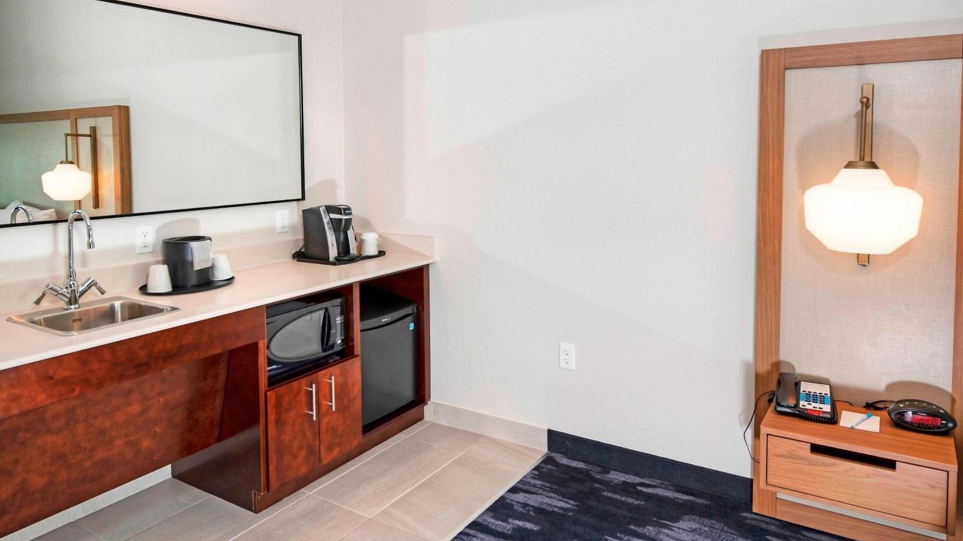 Fairfield & By Marriott Airport