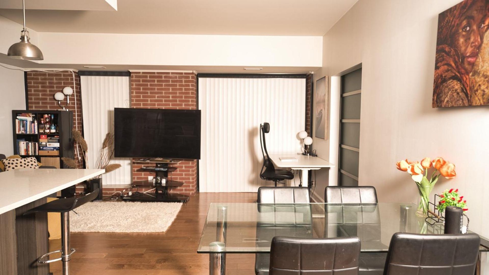 Minimum One Month - With Ensuite Bathroom In Fairly New 2 Rooms, 2 Bathrooms Homestay *