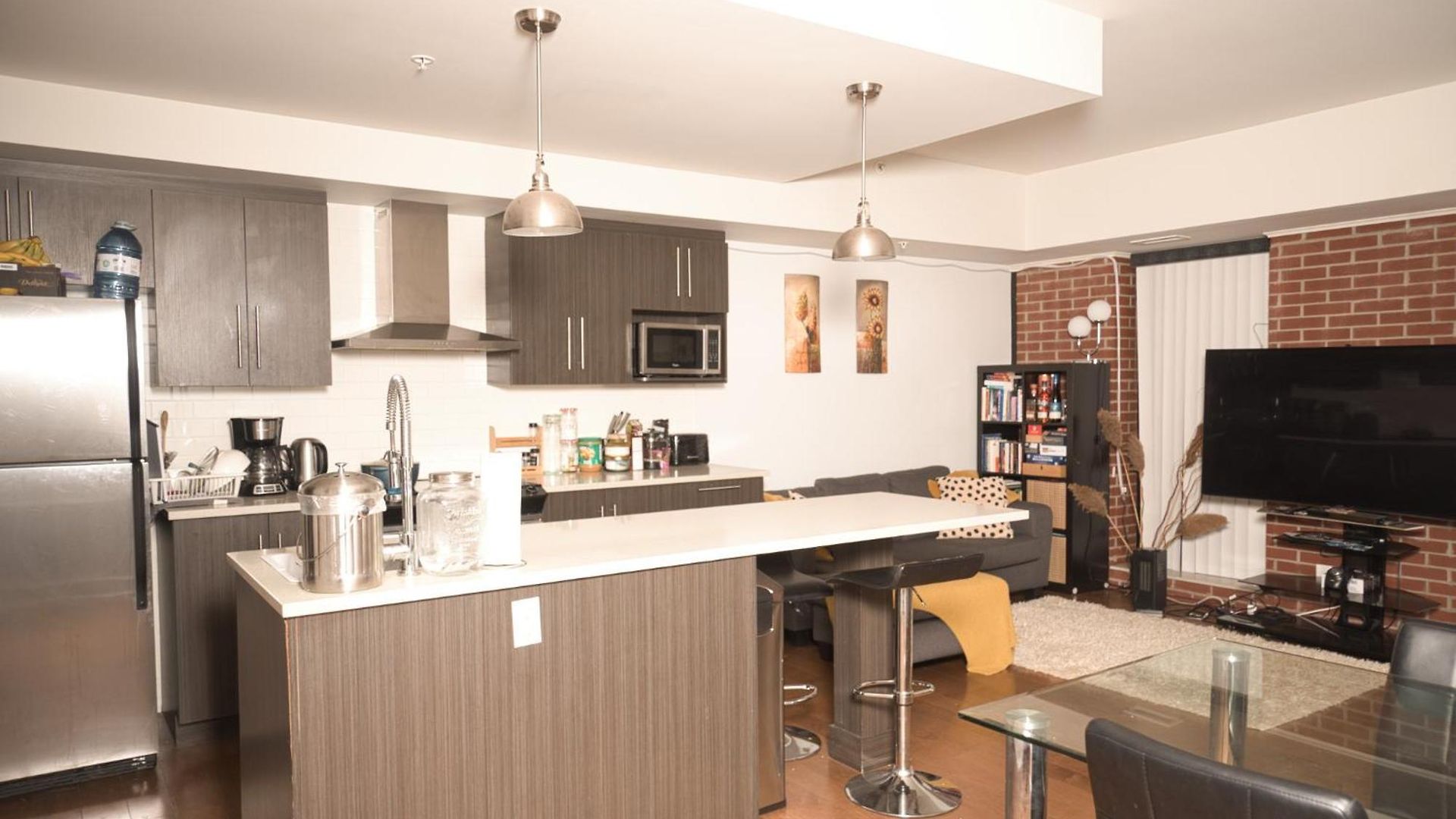 Minimum One Month - With Ensuite Bathroom In Fairly New 2 Rooms, 2 Bathrooms Homestay