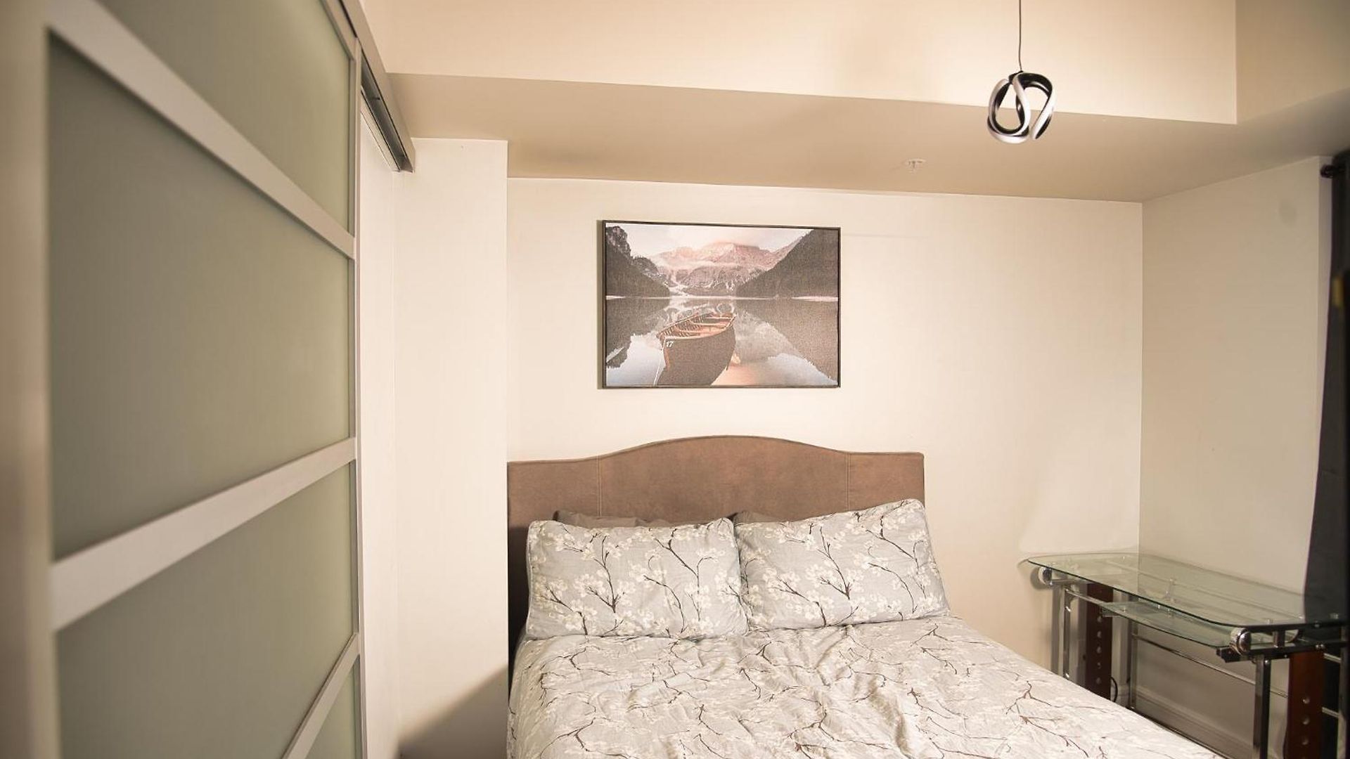 Minimum One Month - With Ensuite Bathroom In Fairly New 2 Rooms, 2 Bathrooms Homestay *