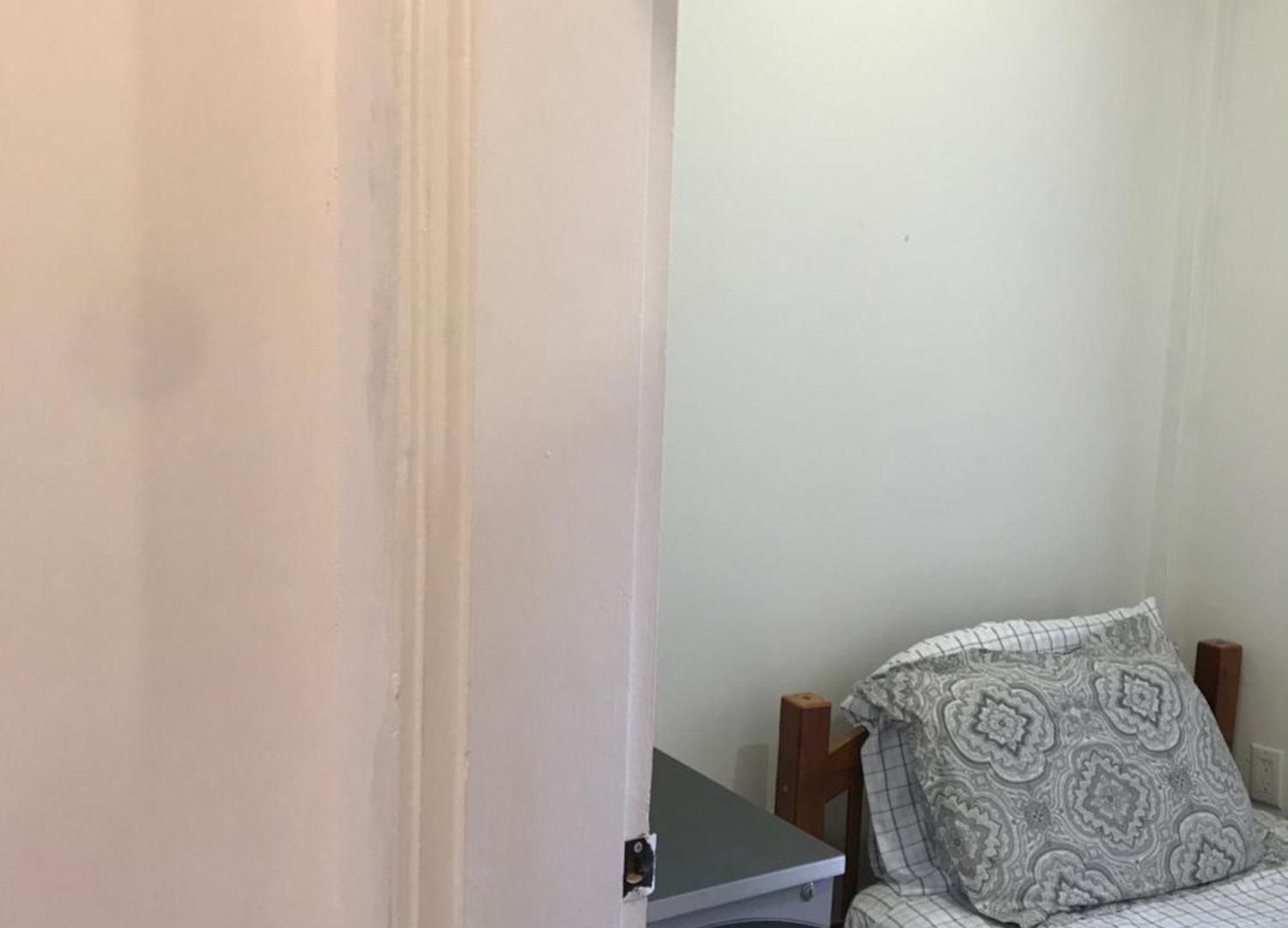 Only Private Room Steps To Uottawa Downtown Not Full Apt Apartment *