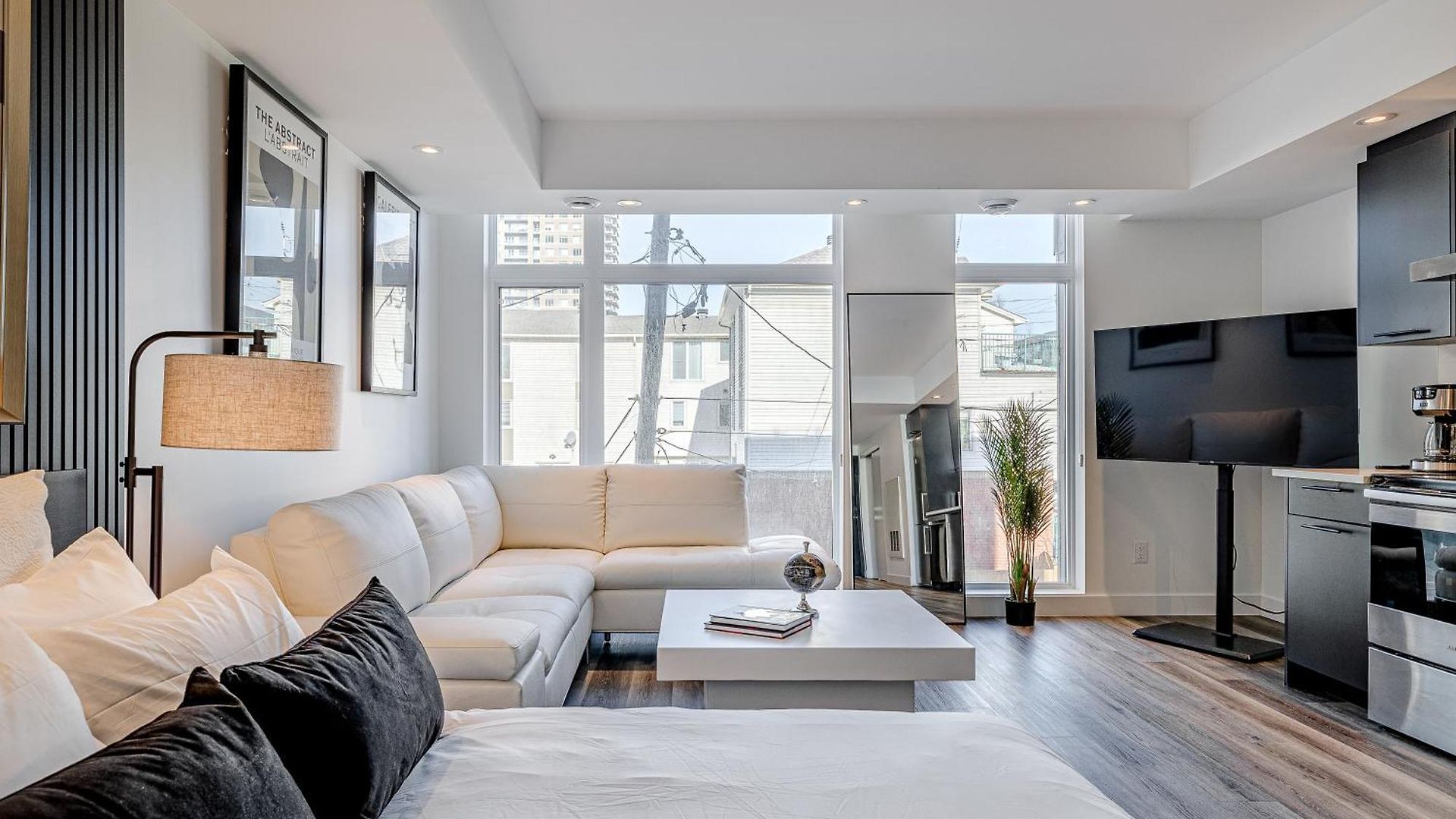 Westview Luxury 4* Ottawa