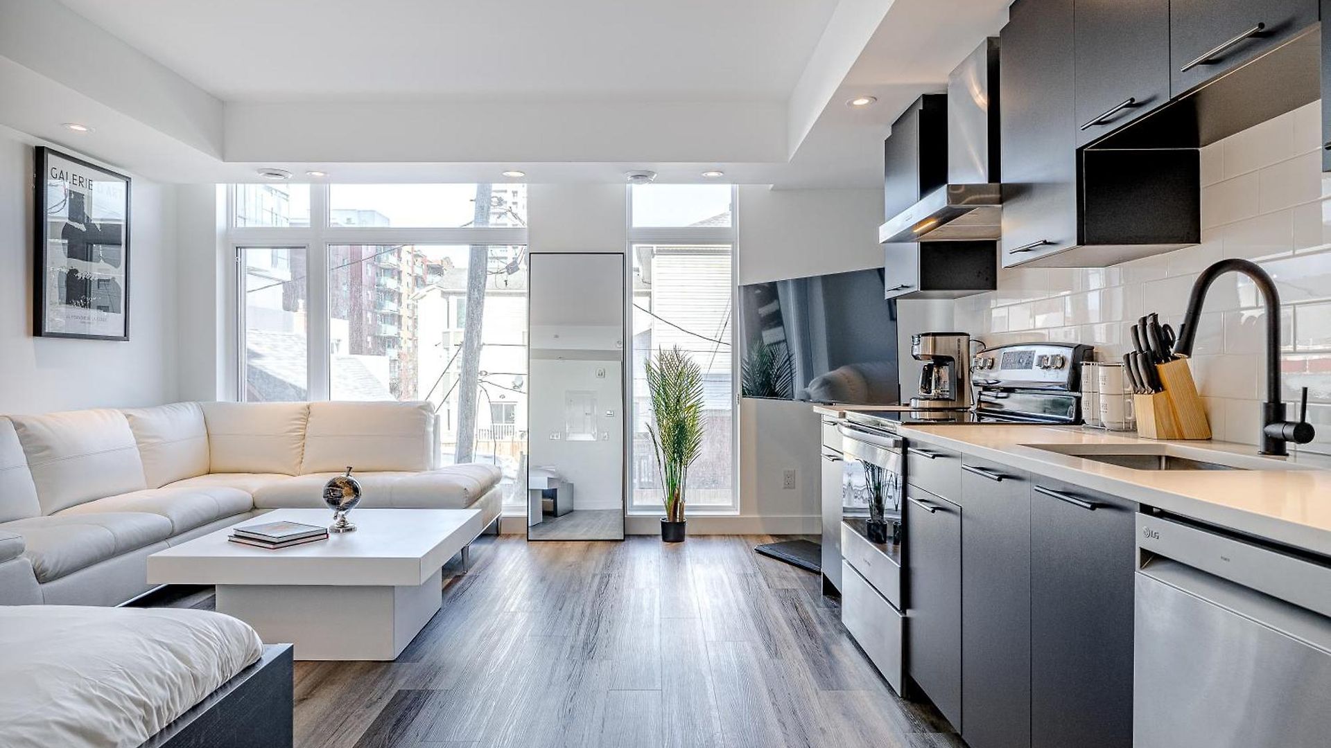 Westview Luxury 4* Ottawa