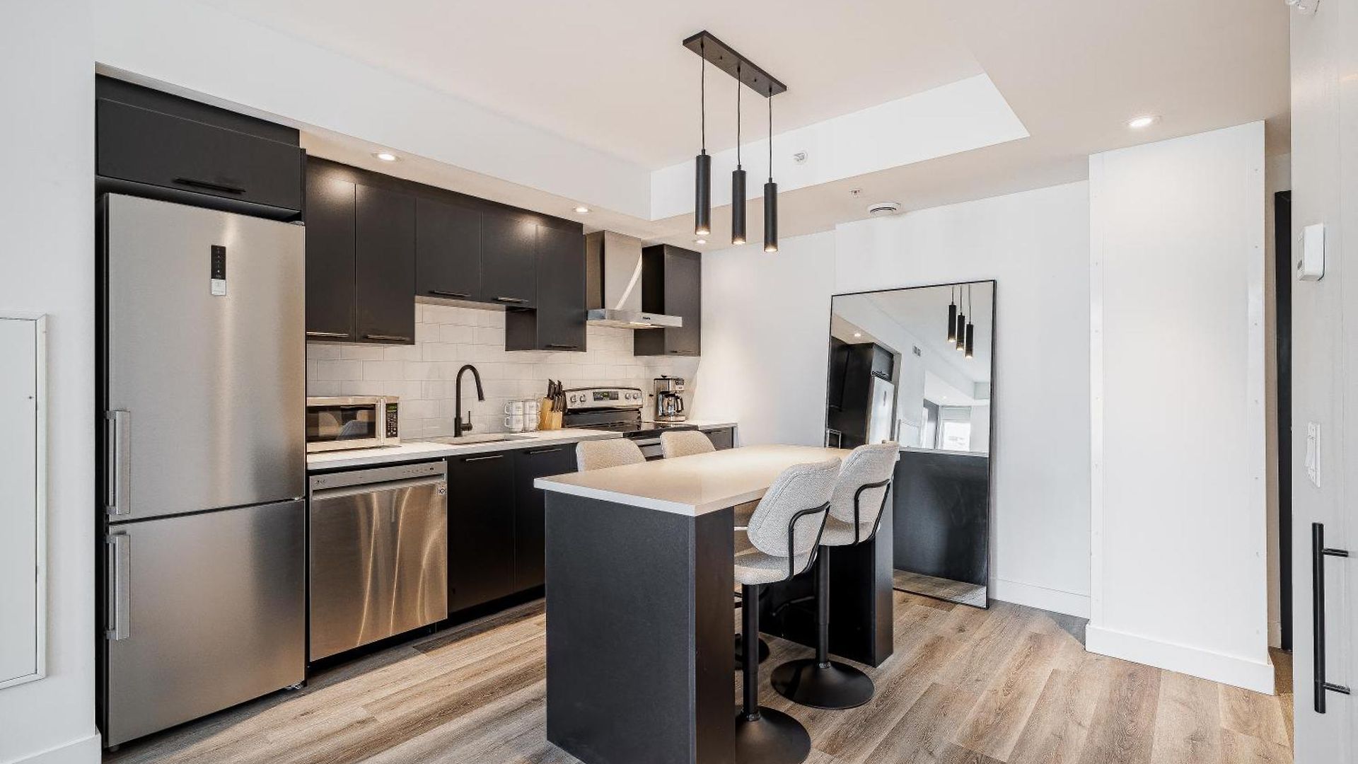 Westview Luxury Aparthotel 4*