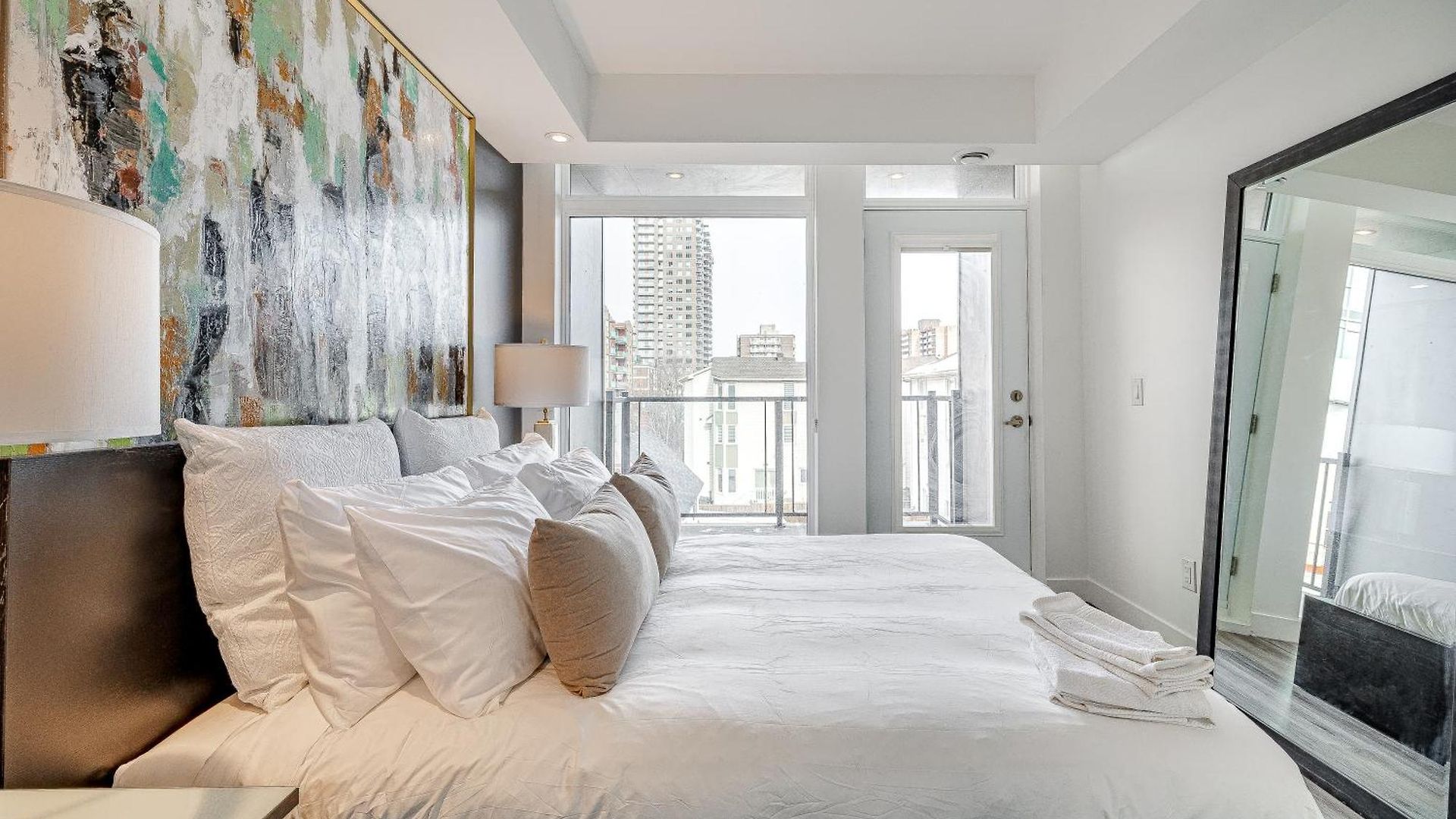 Westview Luxury 4* Ottawa