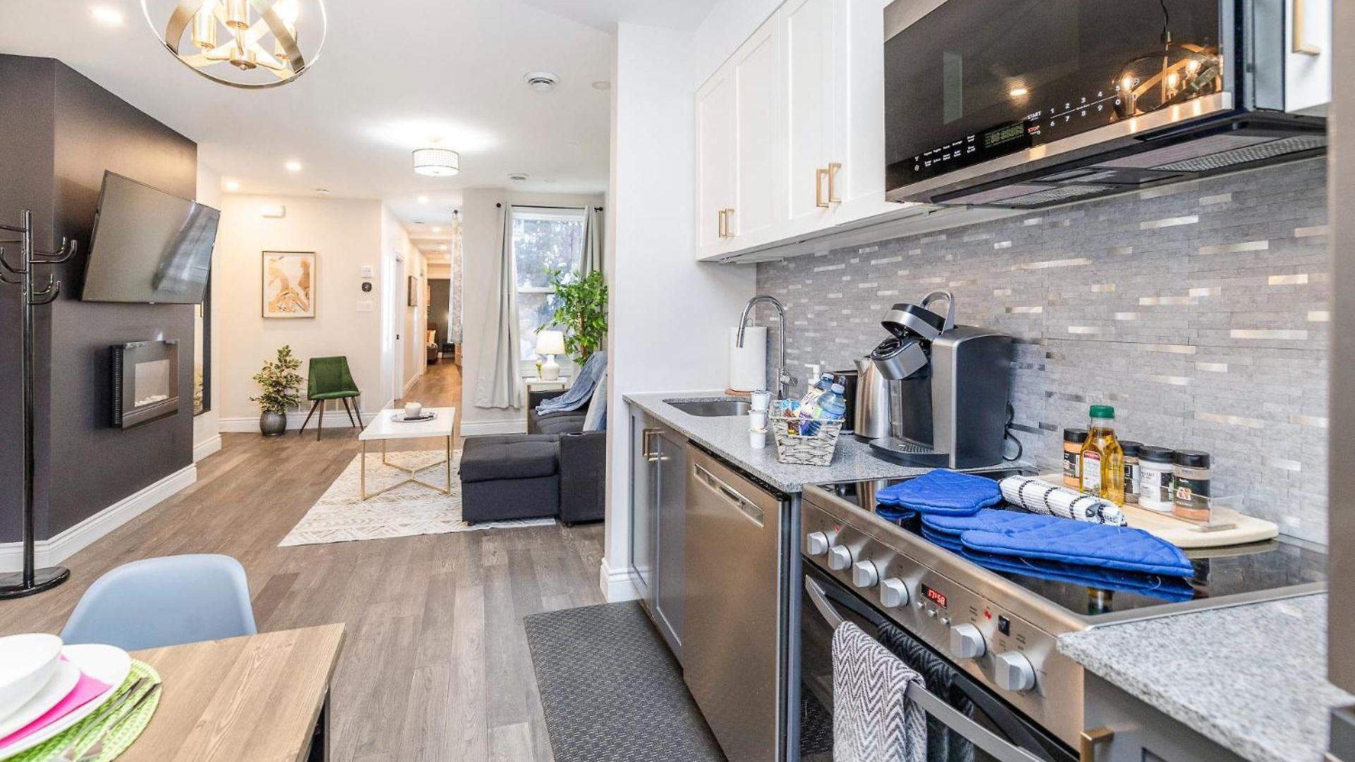 Modern 2br With Pet Friendly - Near *