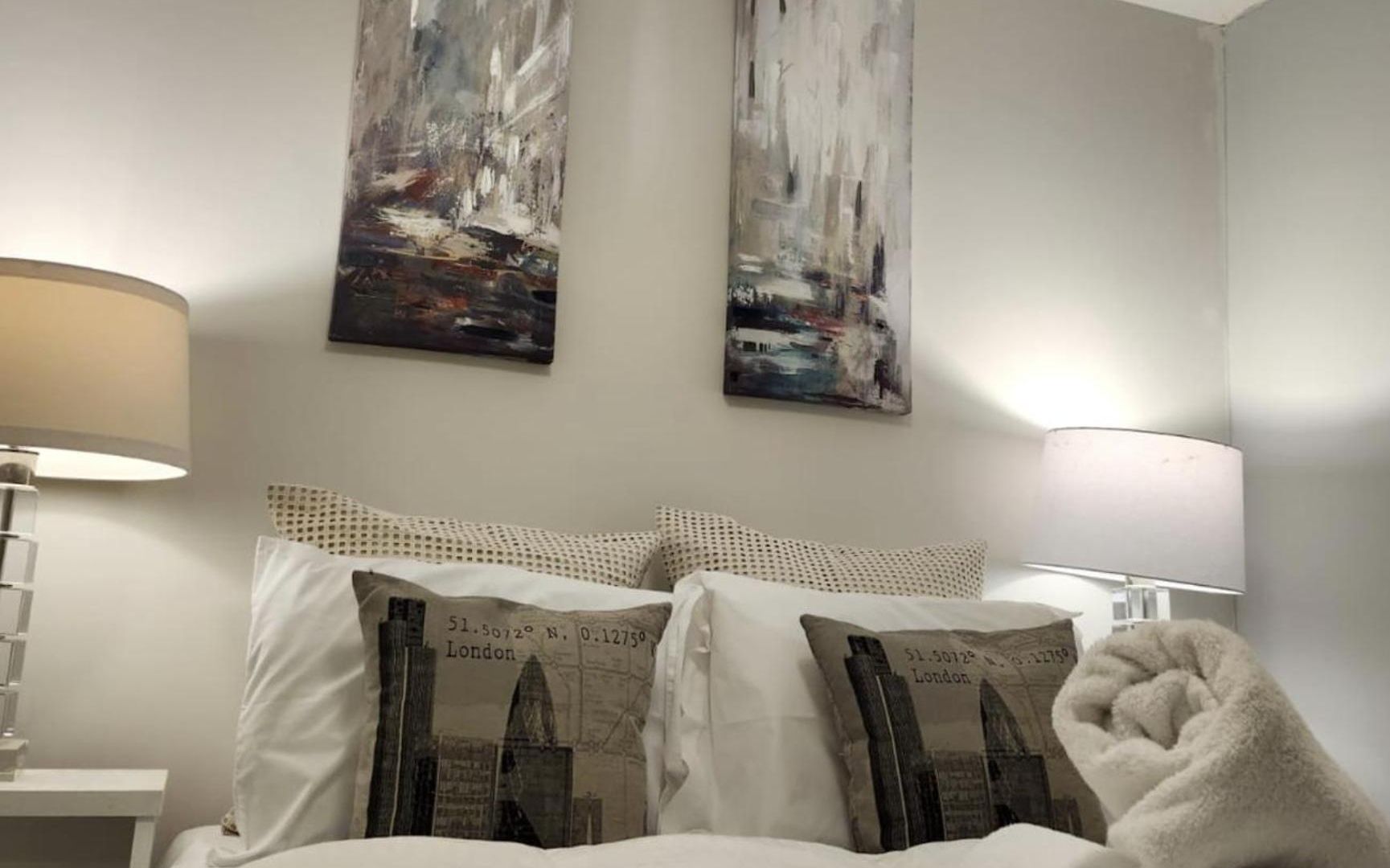 The Places Close To Town And Embassy Bed & Breakfast *