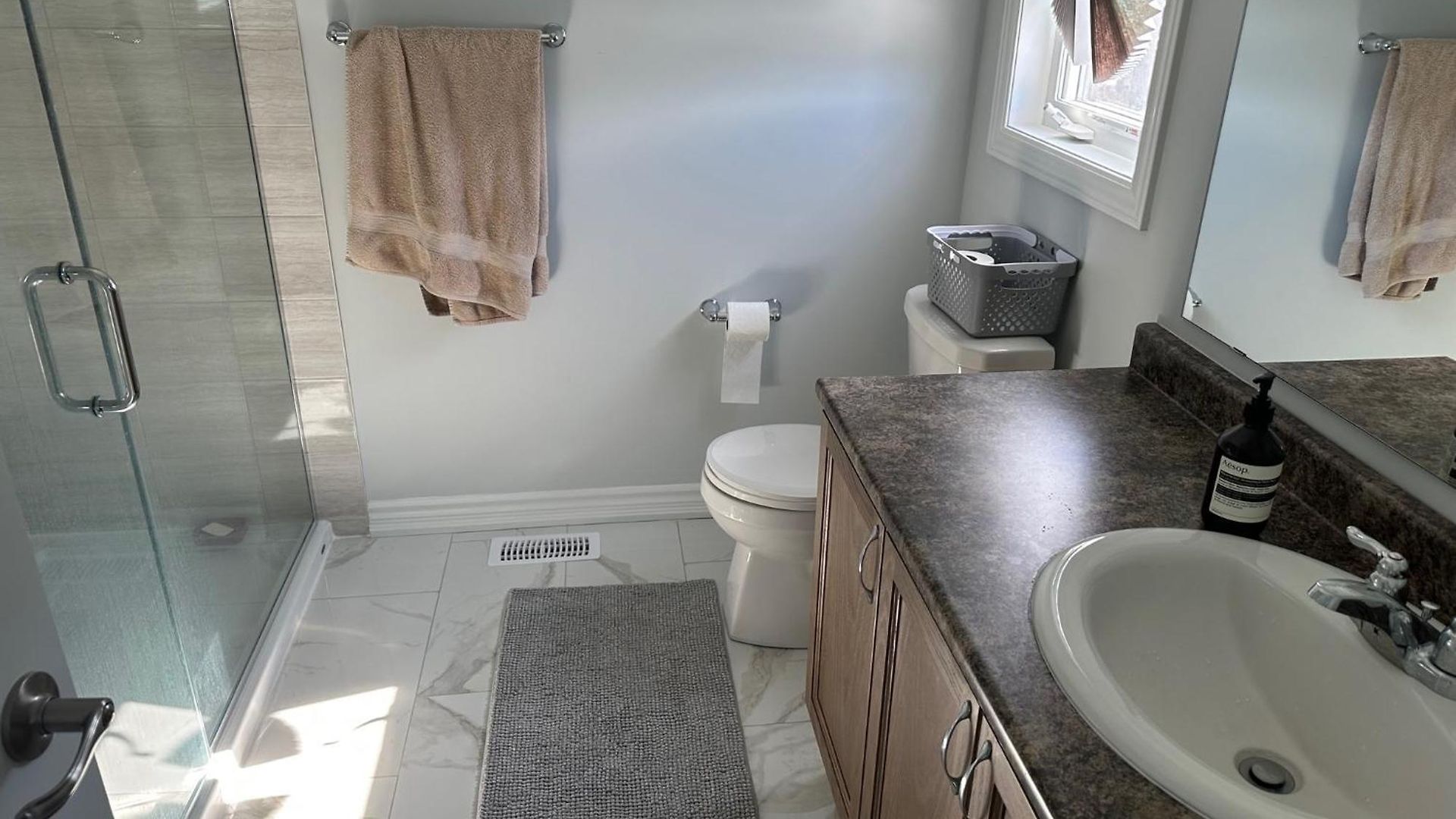 Holiday home Lovely 2 Bedroom 2 Bath Ottawa