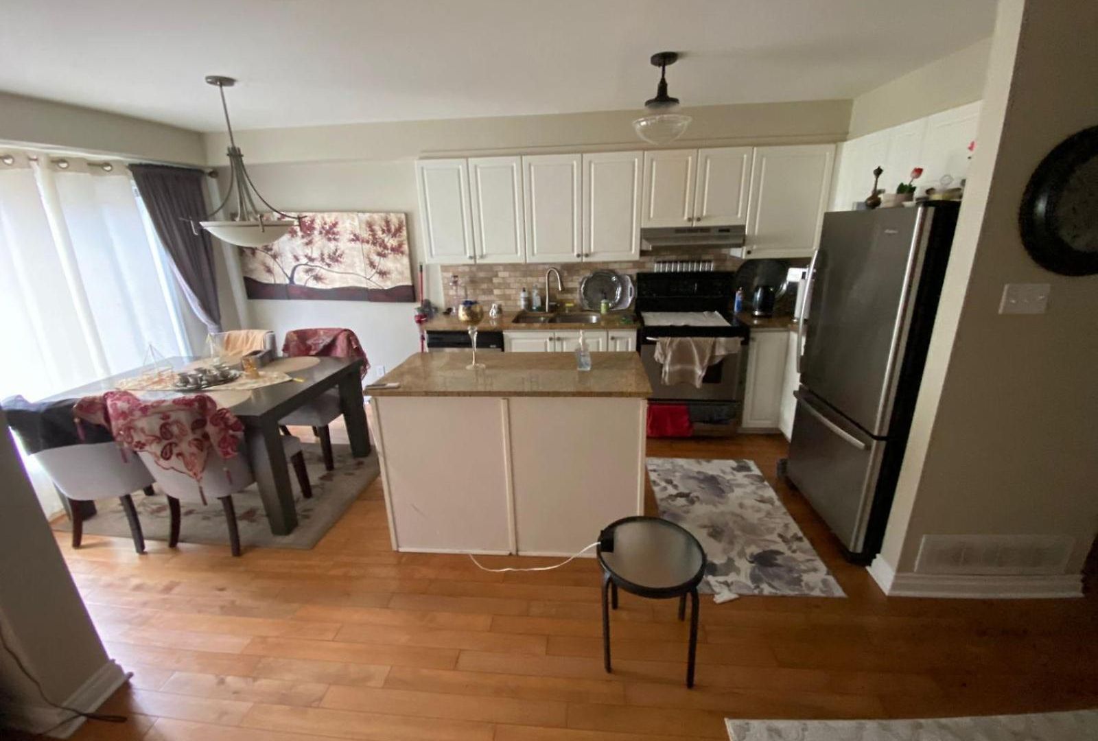 Cute 3 Bedrooms Townhouse In Kanata Ottawa