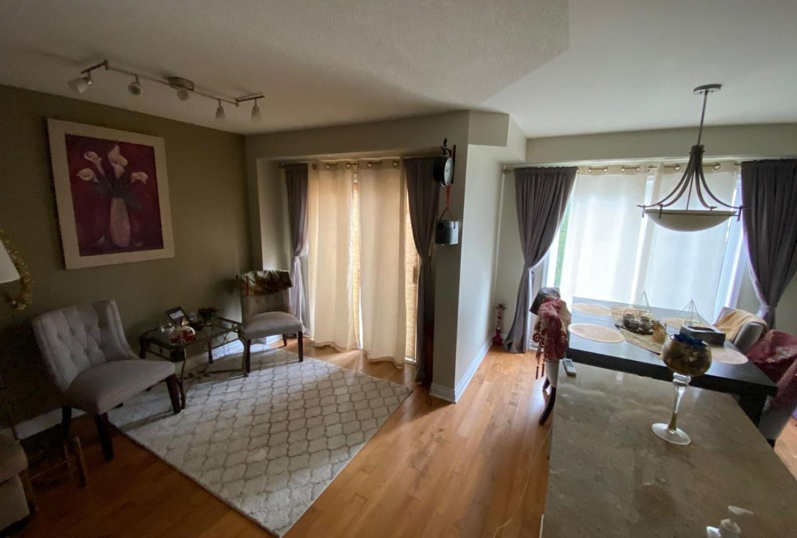 Cute 3 Bedrooms Townhouse In Kanata Holiday home *