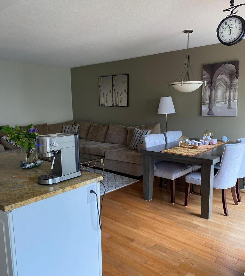 Cute 3 Bedrooms Townhouse In Kanata * Ottawa