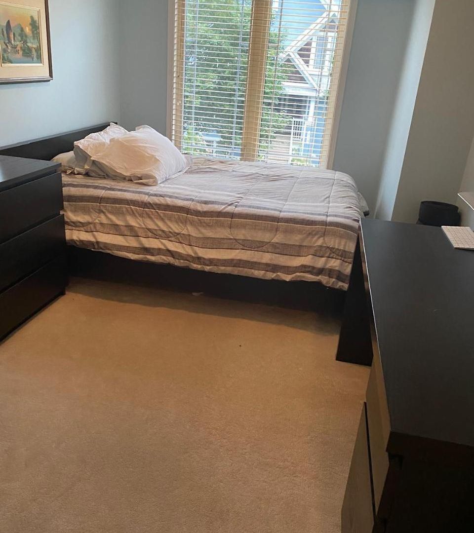 Cute 3 Bedrooms Townhouse In Kanata