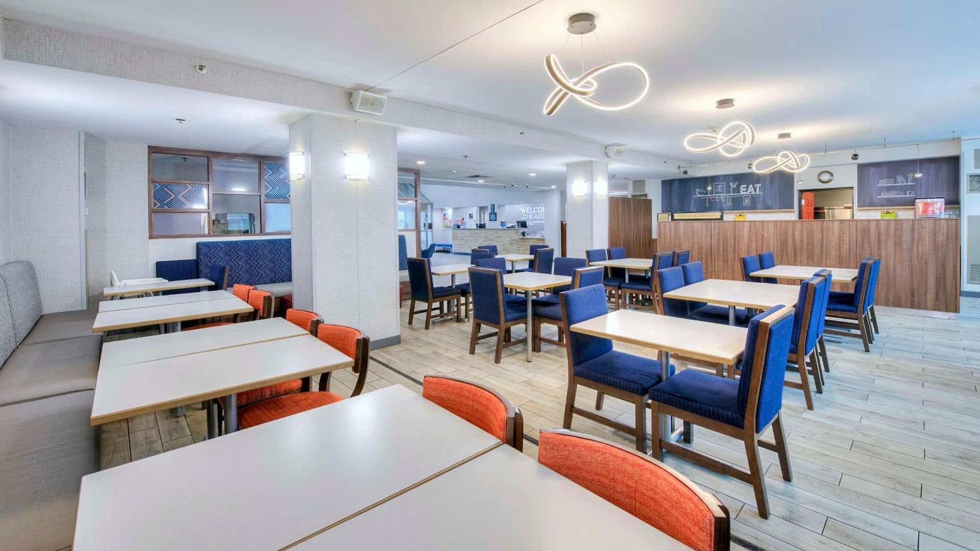 Hampton By Hilton 3*
