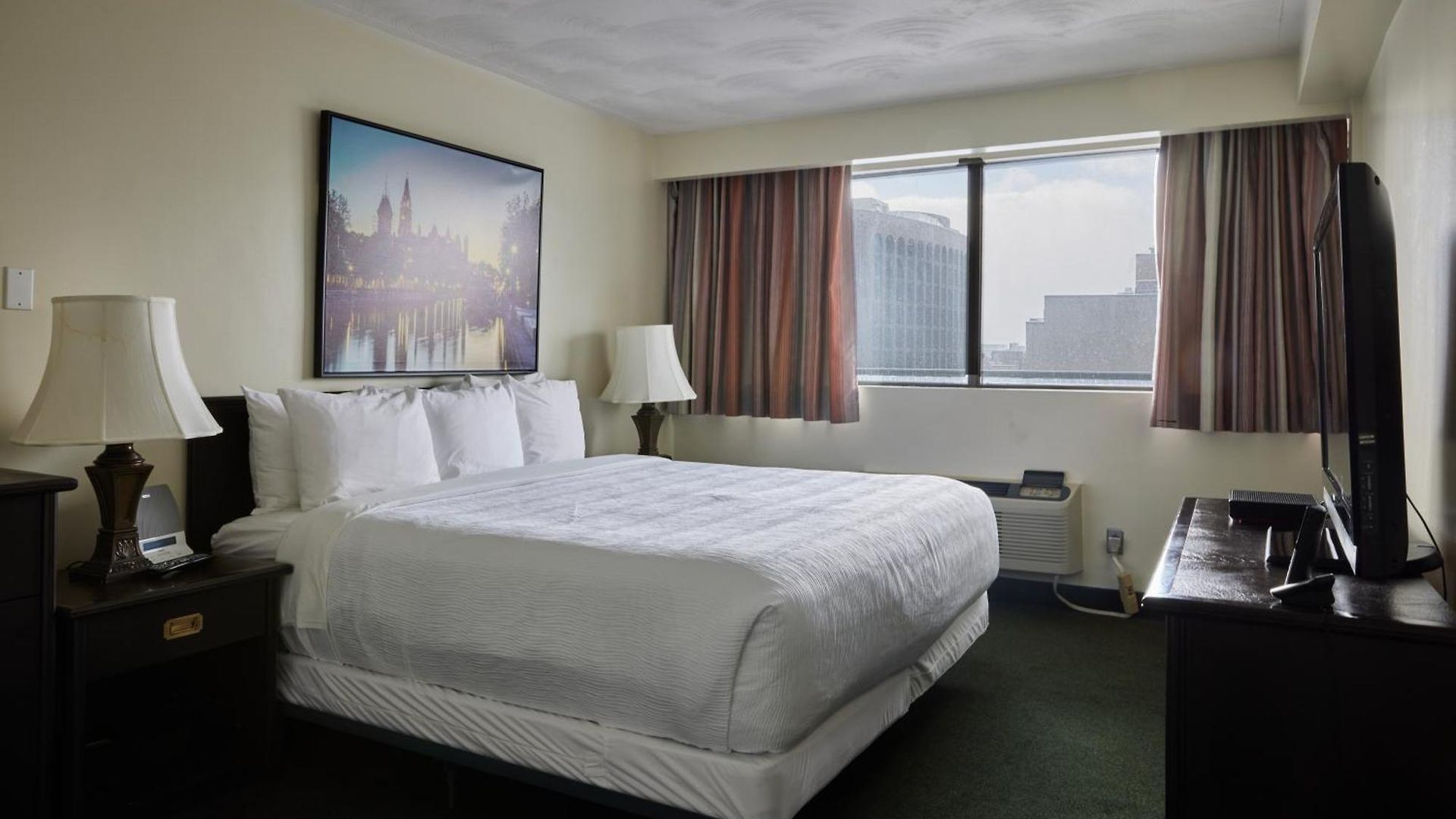 The Business 3* Ottawa