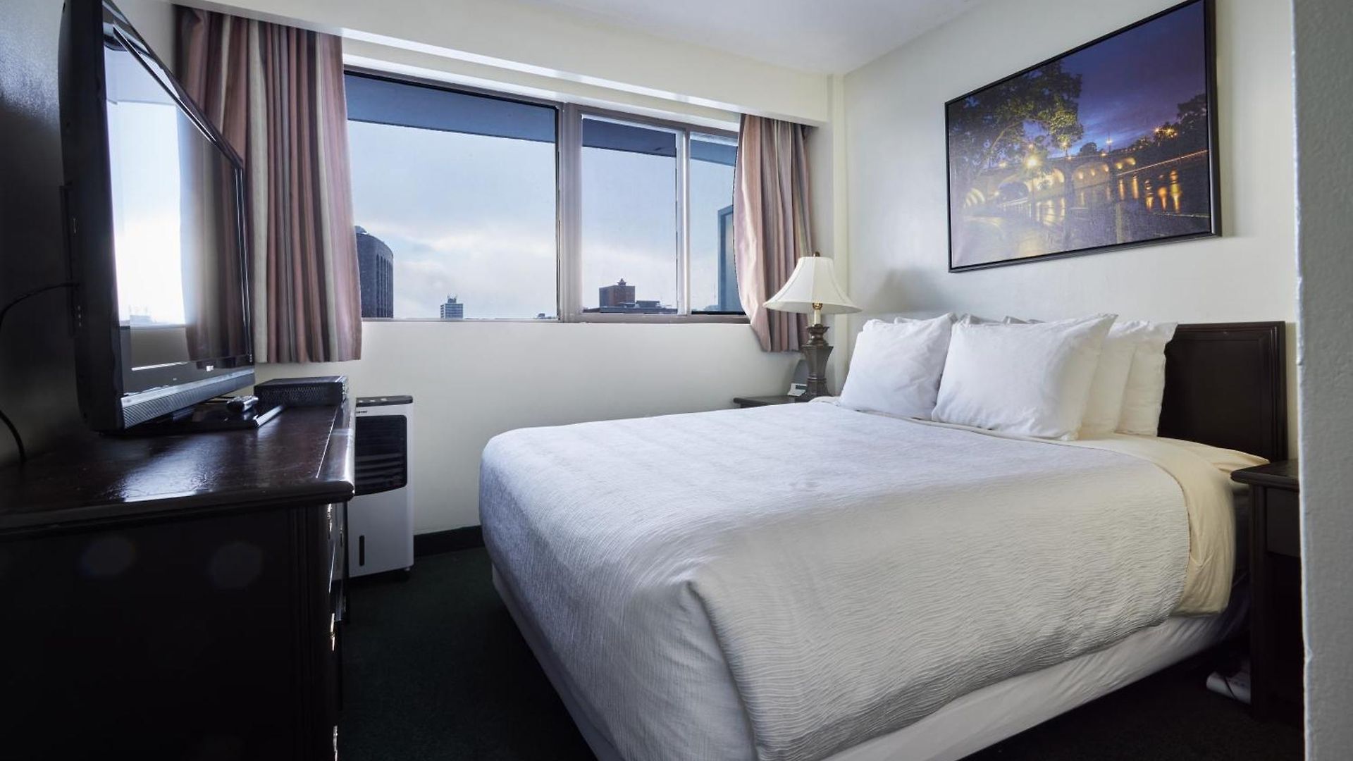 The Business Aparthotel Ottawa
