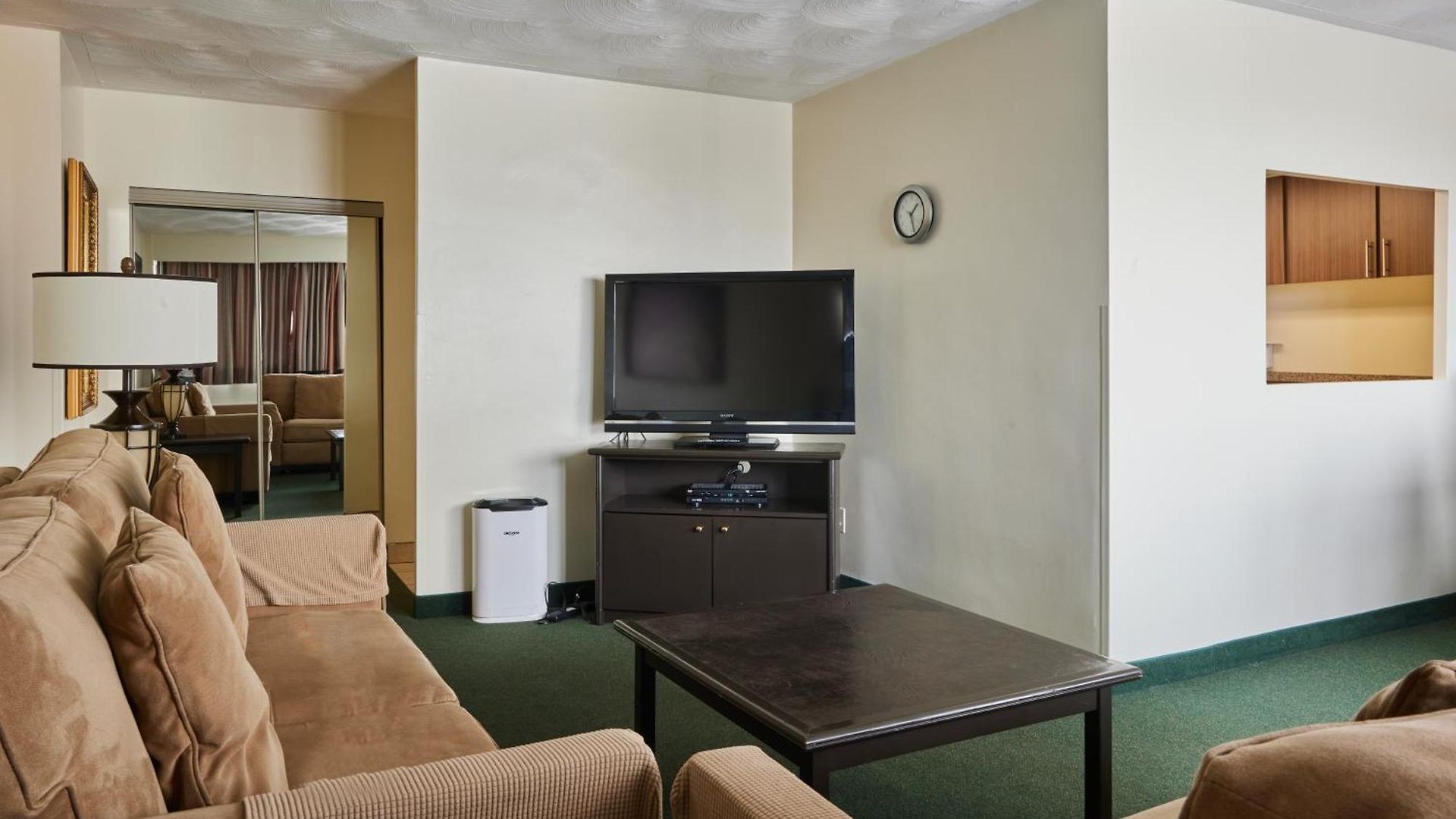 Aparthotel The Business