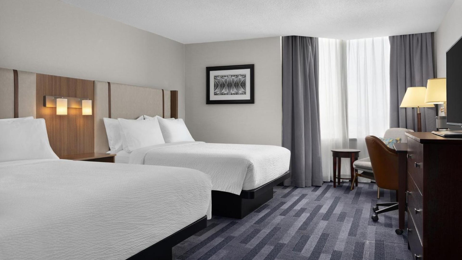 East By Ihg Ottawa